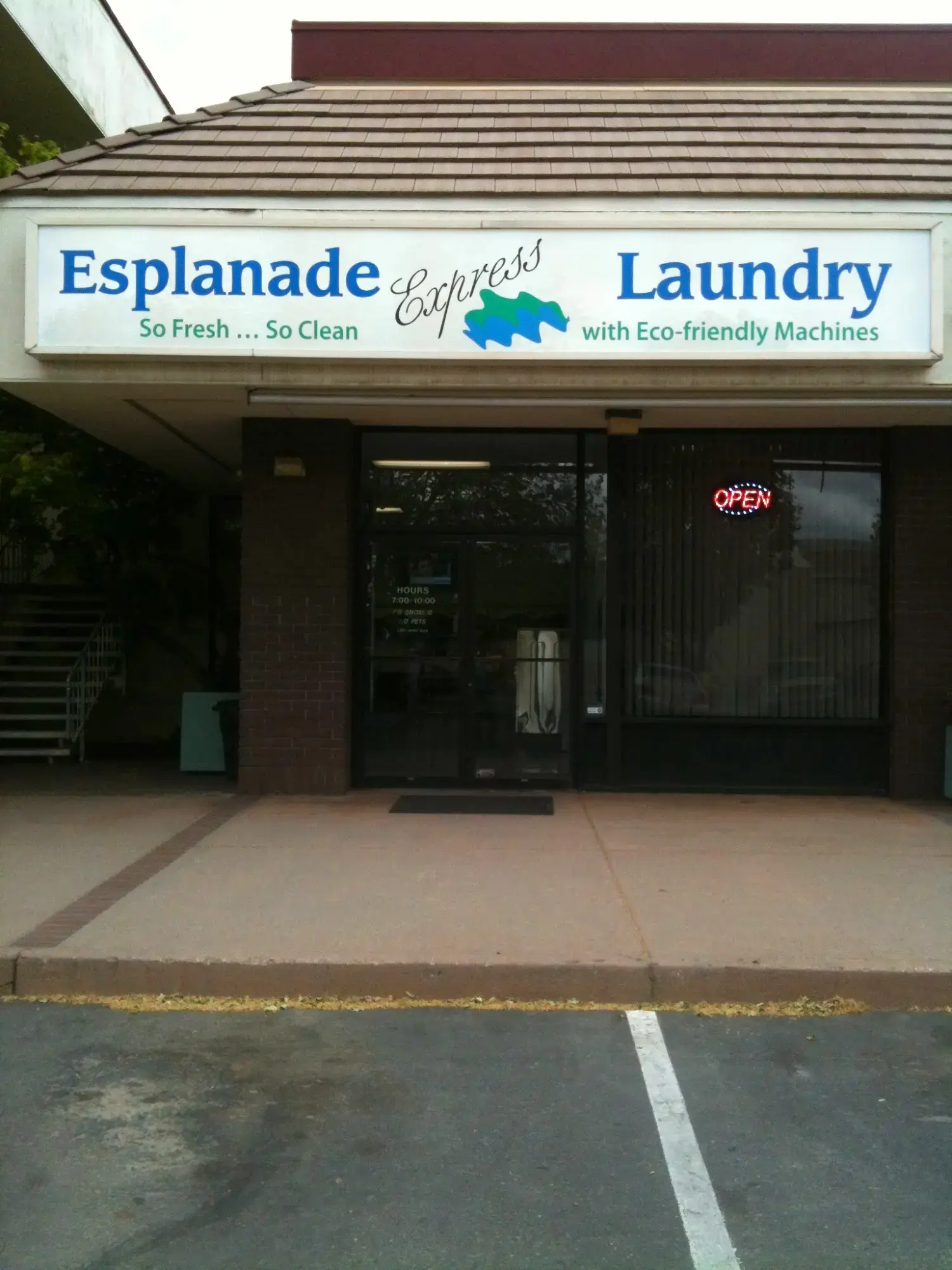 Esplanade Express Laundry location