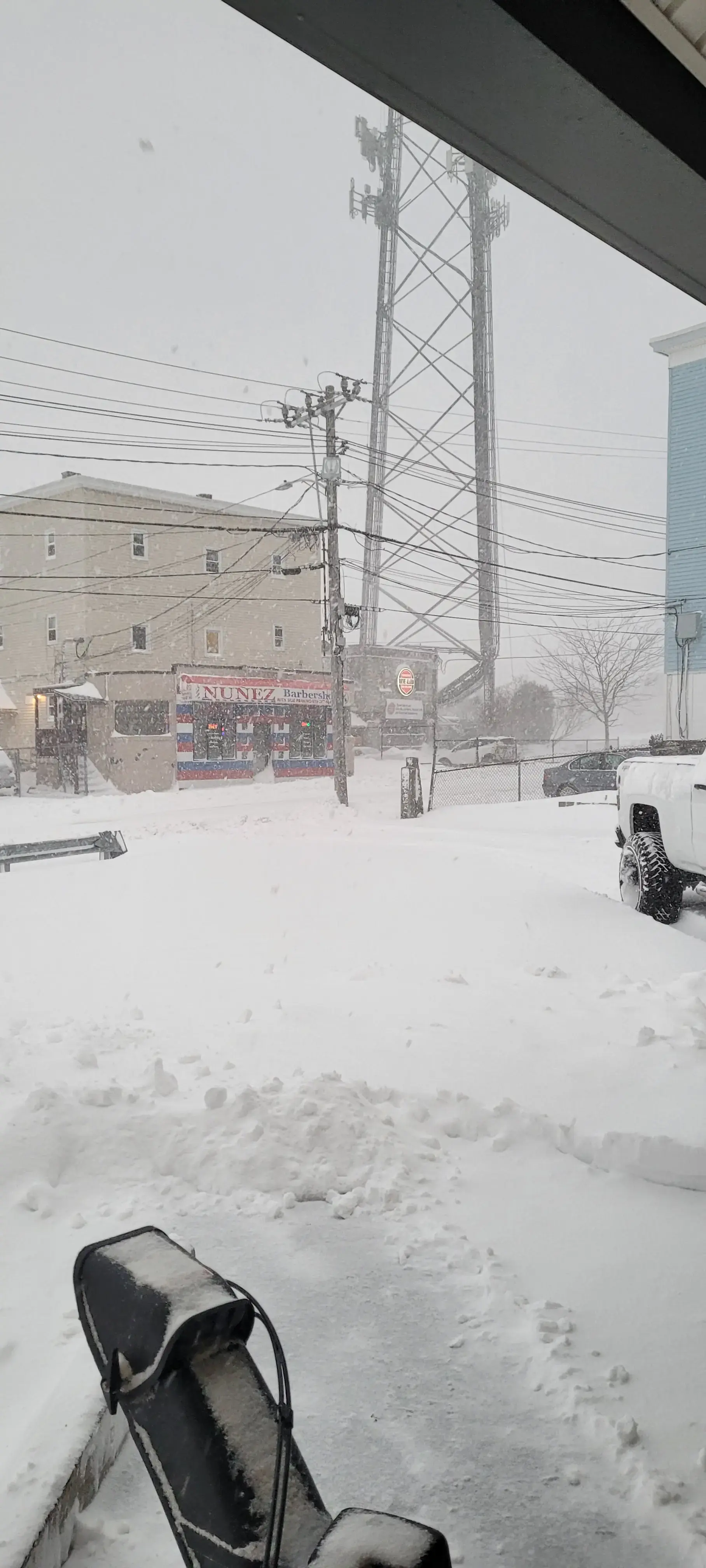 Essex Laundromat thumbnail 4