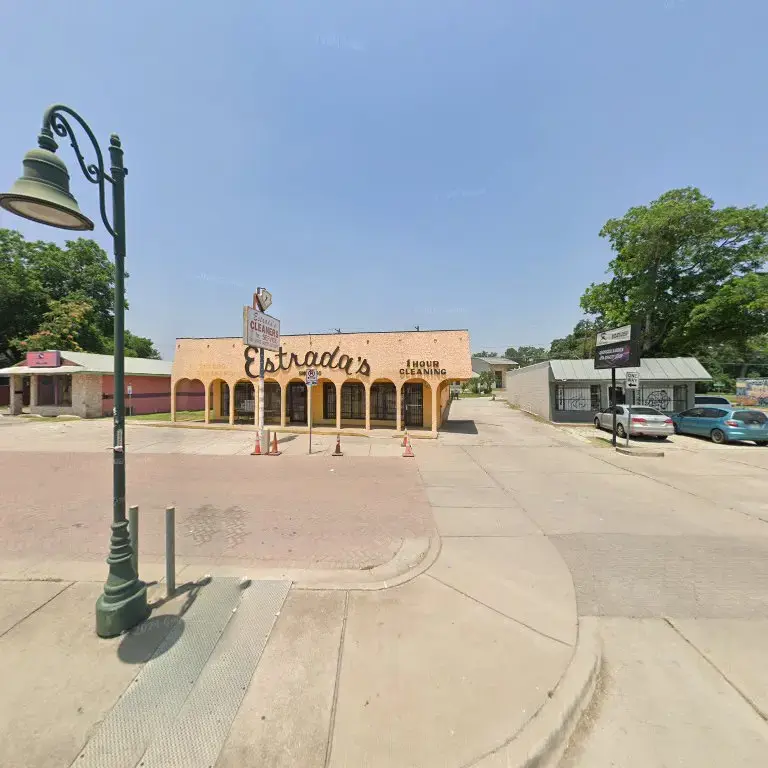 Estrada's Cleaners & Tuxedo - Image 9