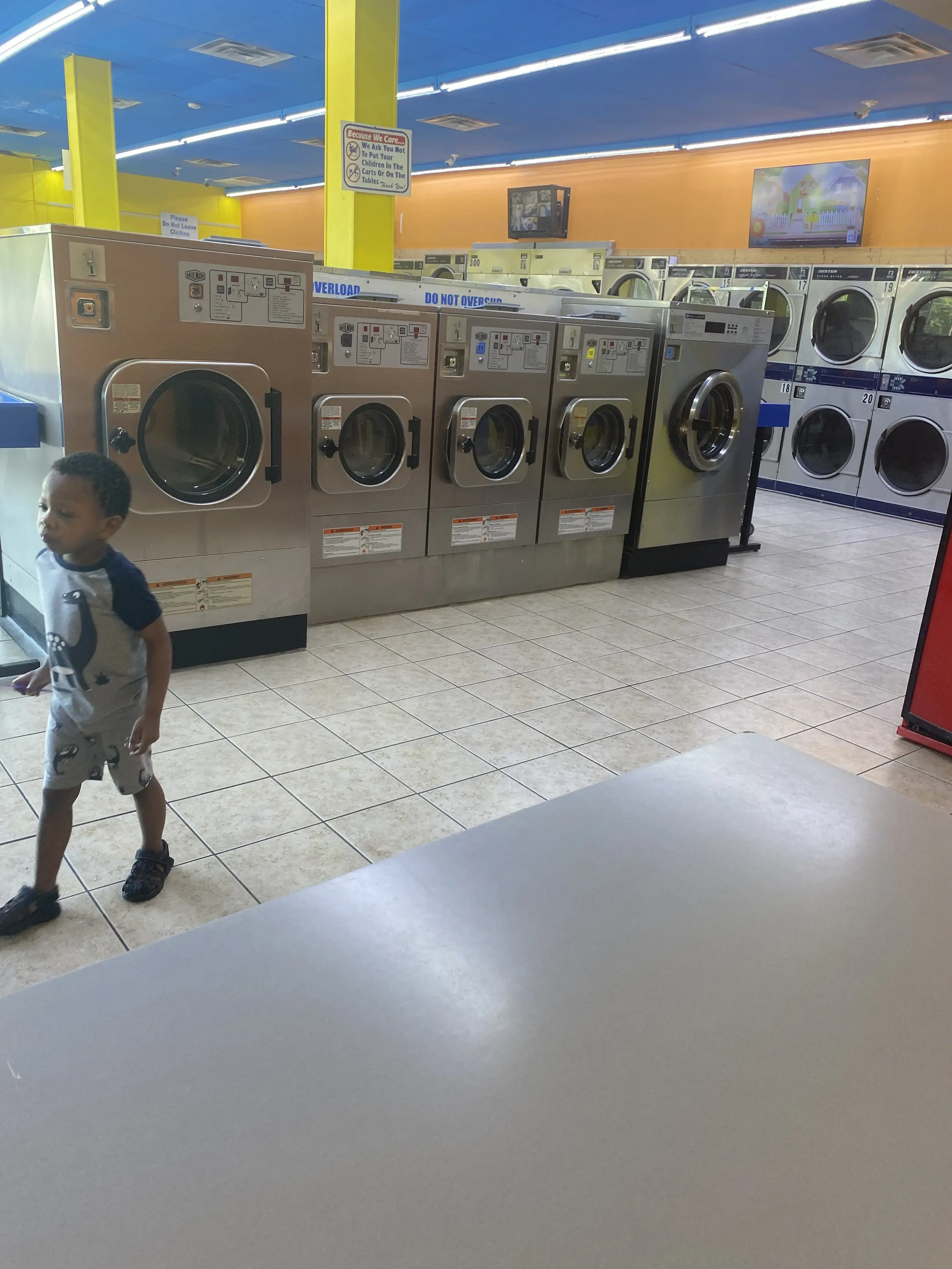 Evangeline Laundry thumbnail 10