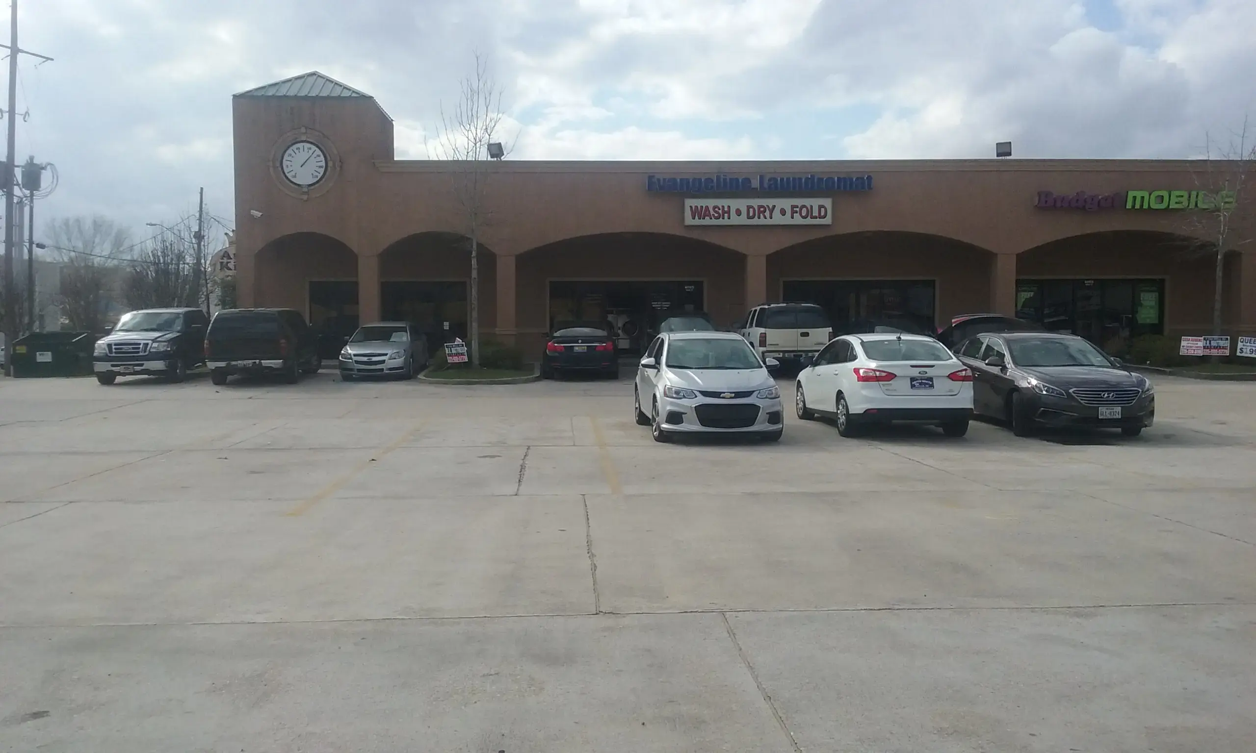 Evangeline Laundry - Image 11