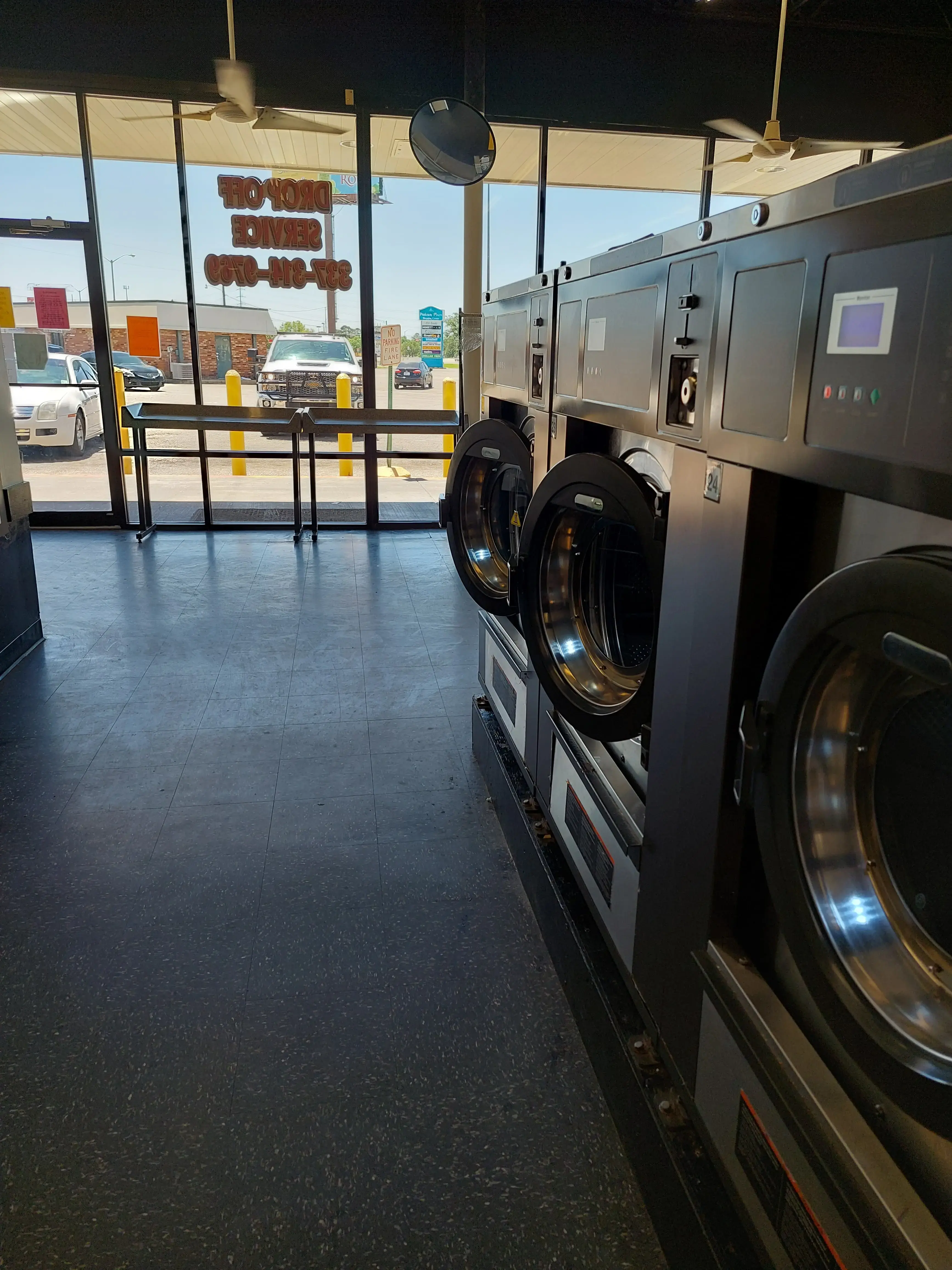 Evangeline Thwy Coin Laundry thumbnail 13