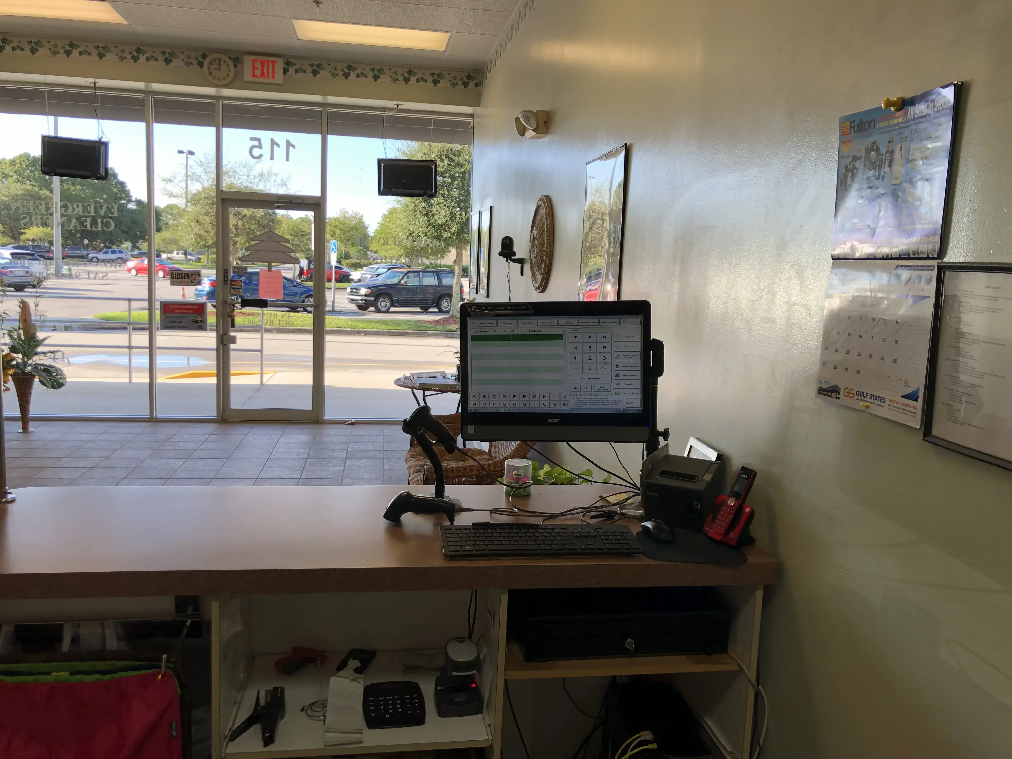 Evergreen Drycleaners & Laundry: Palm Crossing thumbnail 4