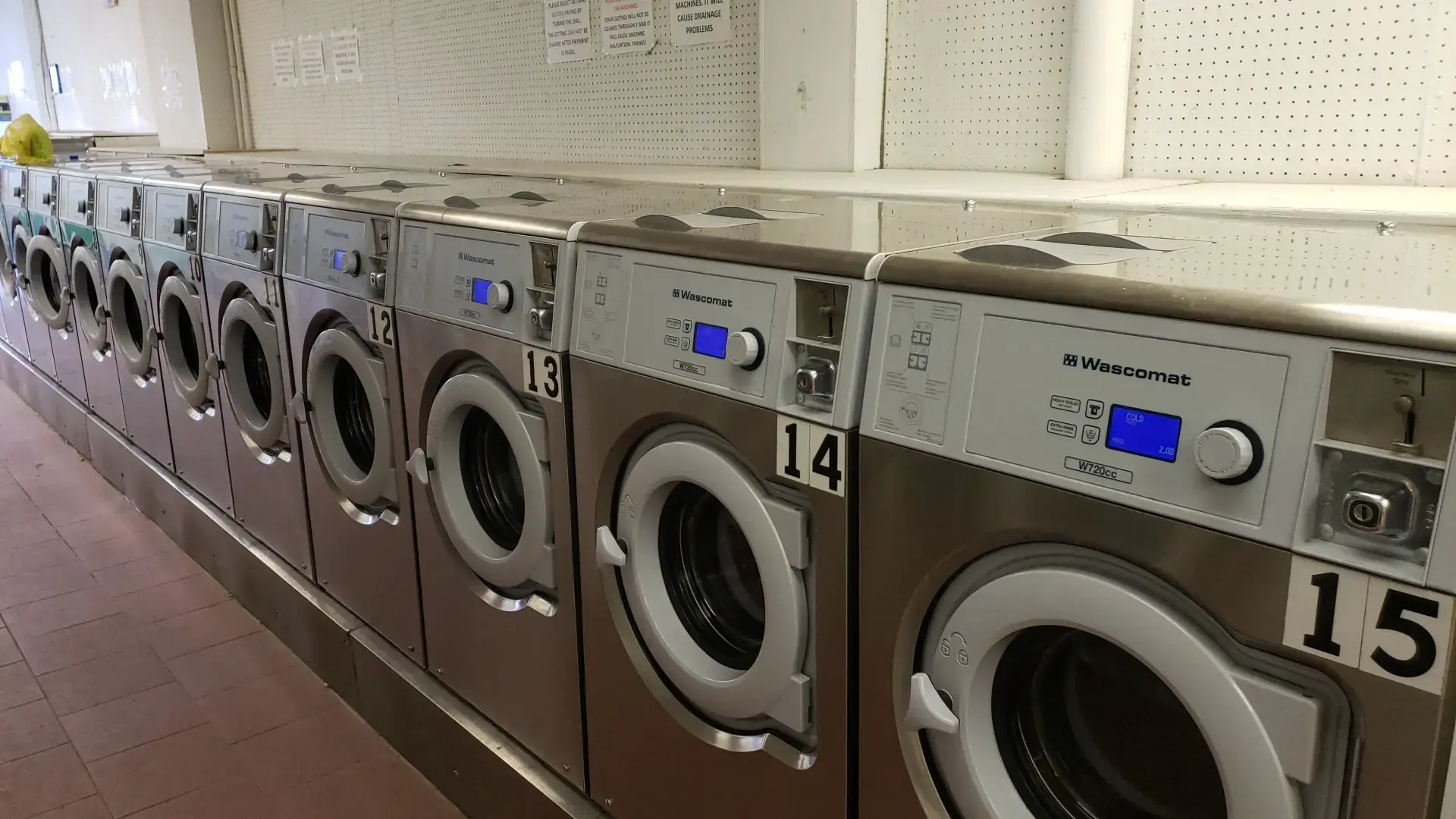 Evergreen Laundromat thumbnail 14