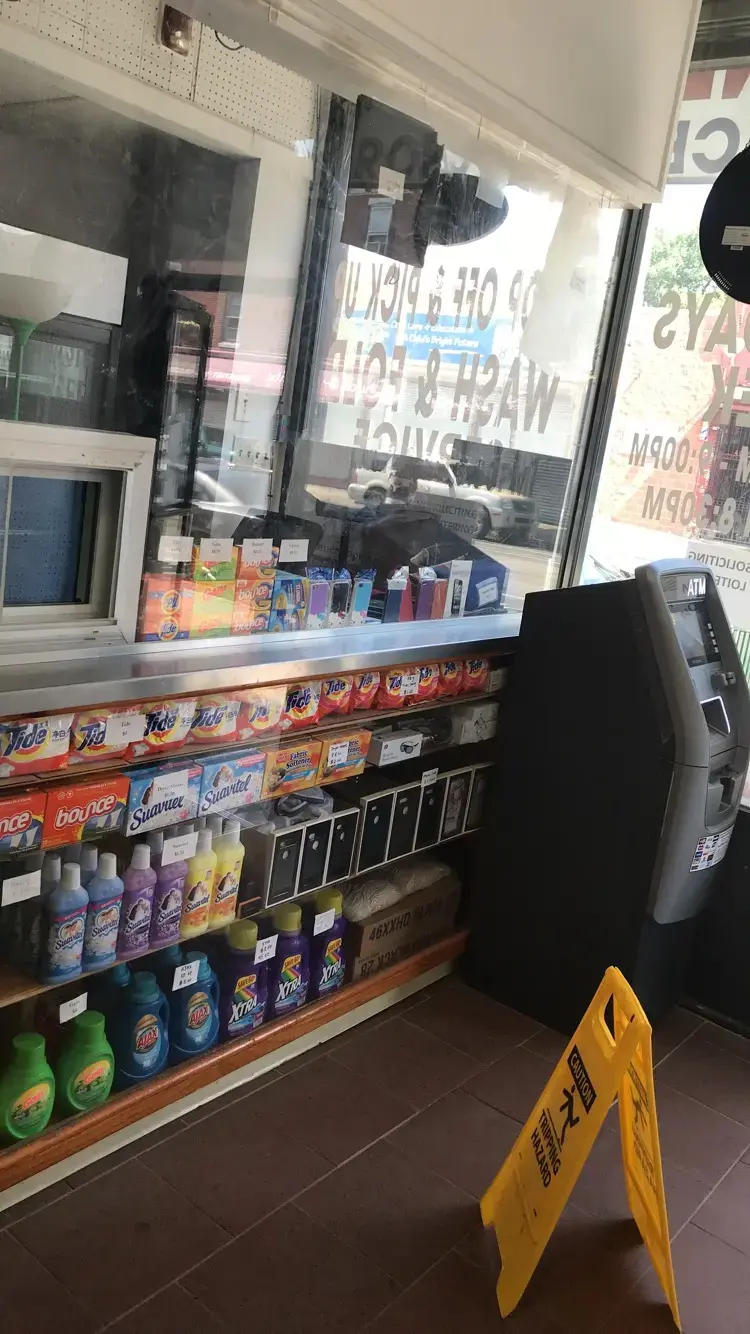 Evergreen Laundromat thumbnail 2