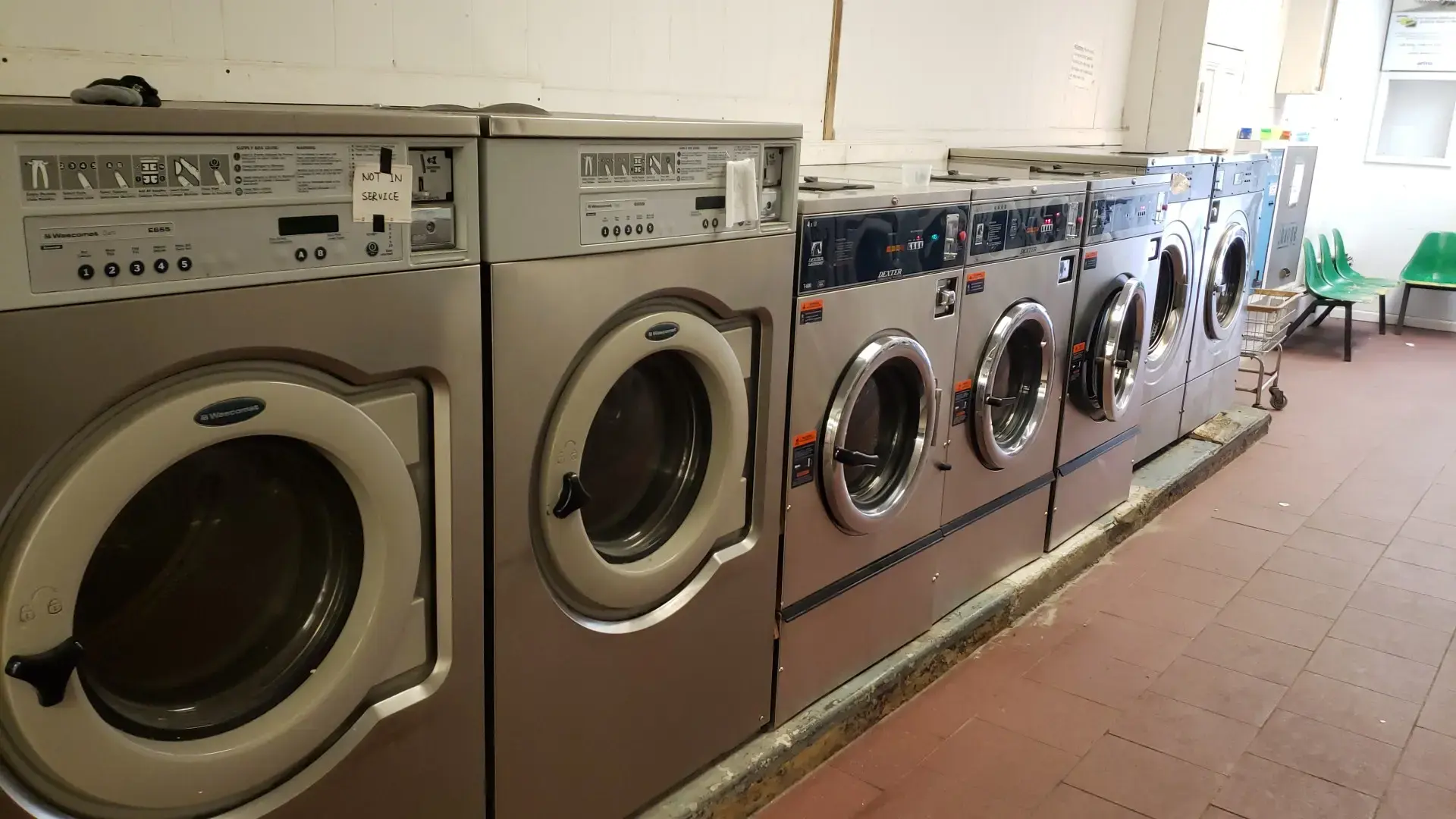 Evergreen Laundromat thumbnail 12
