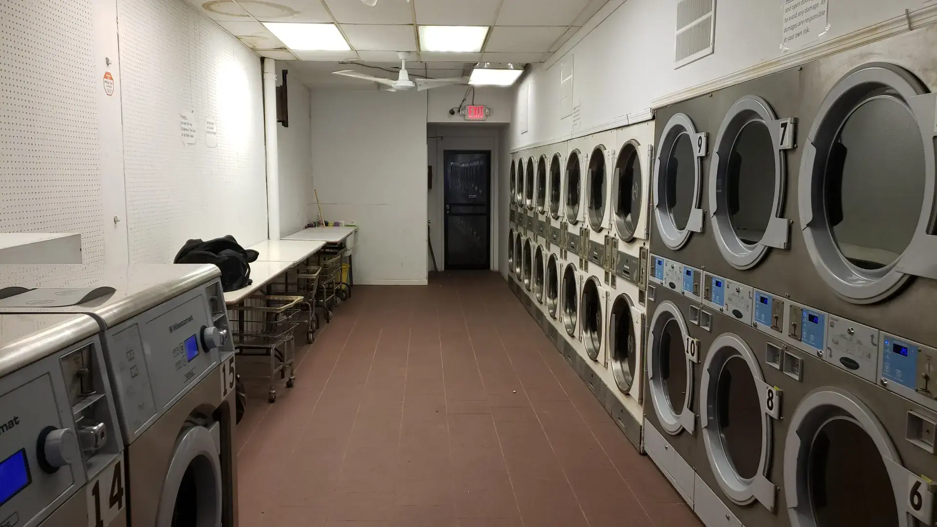 Evergreen Laundromat thumbnail 16