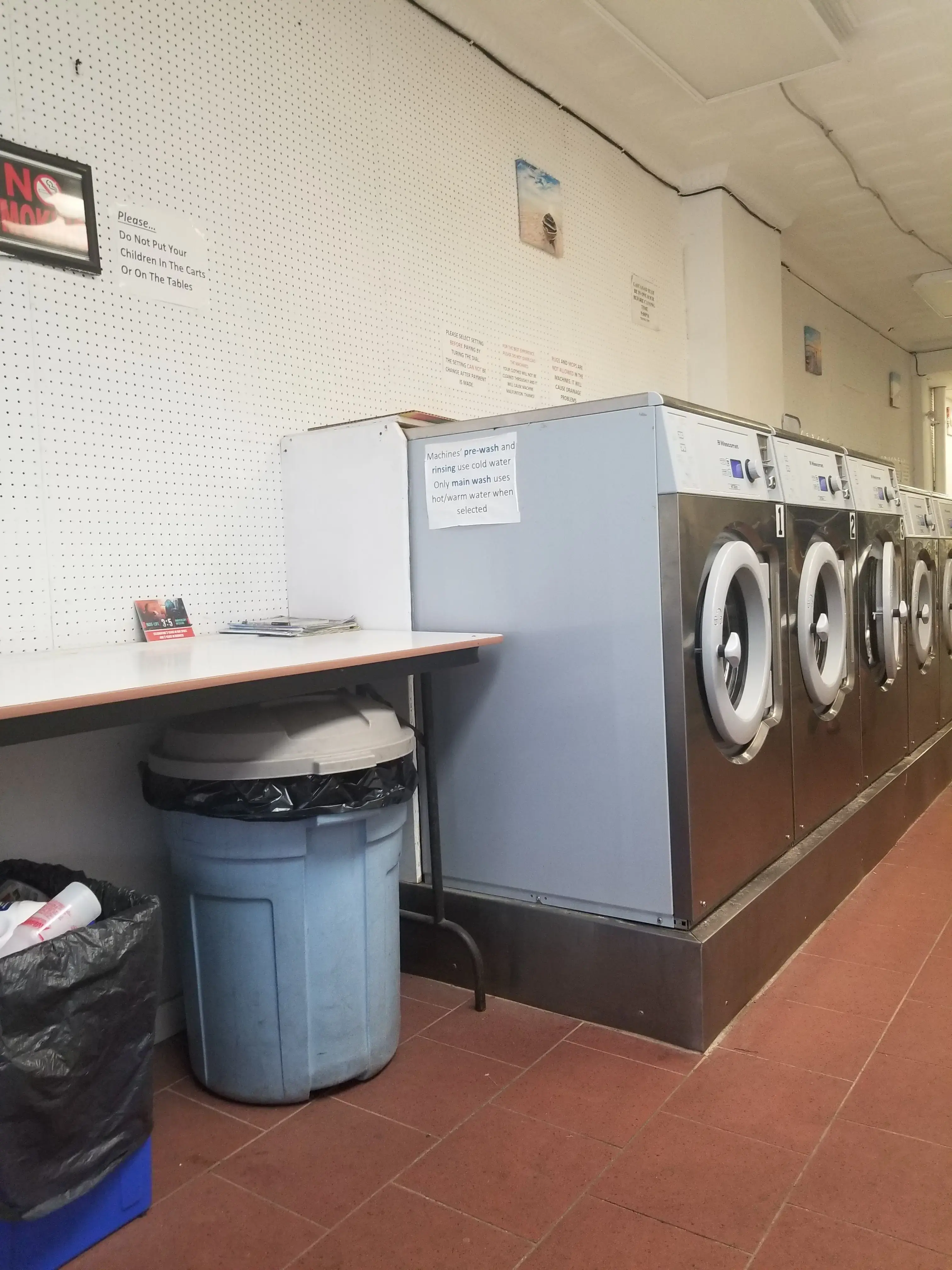 Evergreen Laundromat thumbnail 13