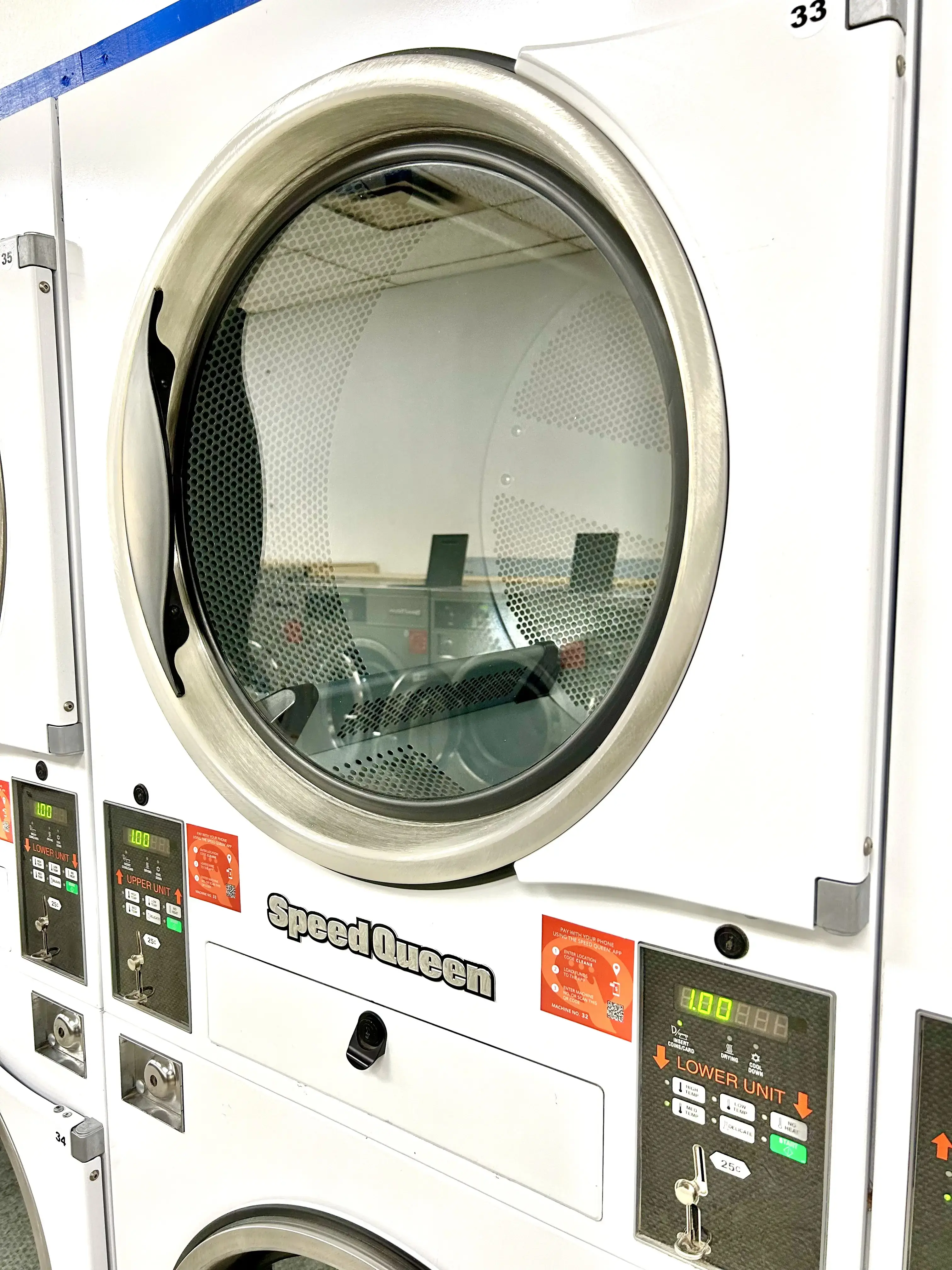 Everybuddy's Laundromat-Monument Point Shopping Center - Image 2