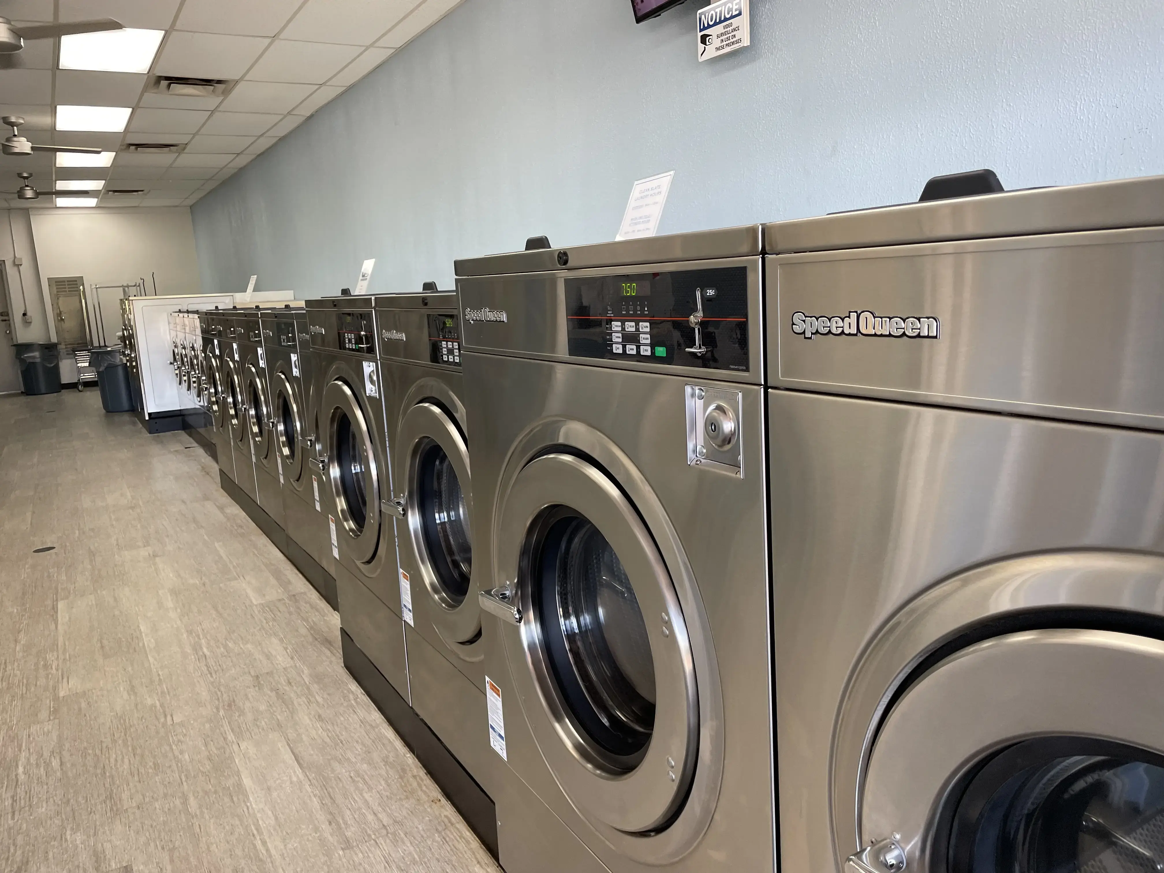 Everybuddy's Laundromat-Monument Point Shopping Center - Image 13