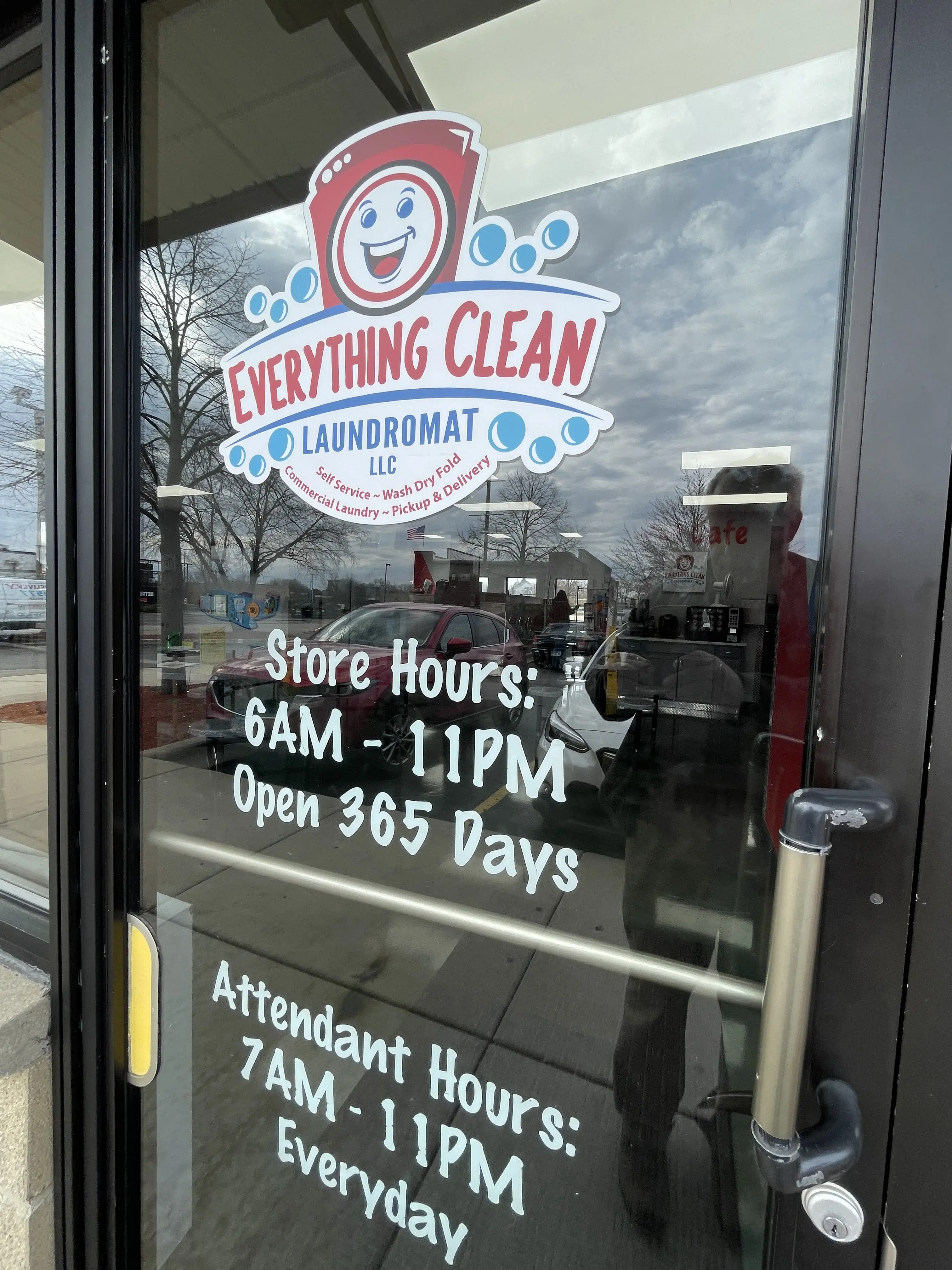 Everything Clean Laundromat thumbnail 3