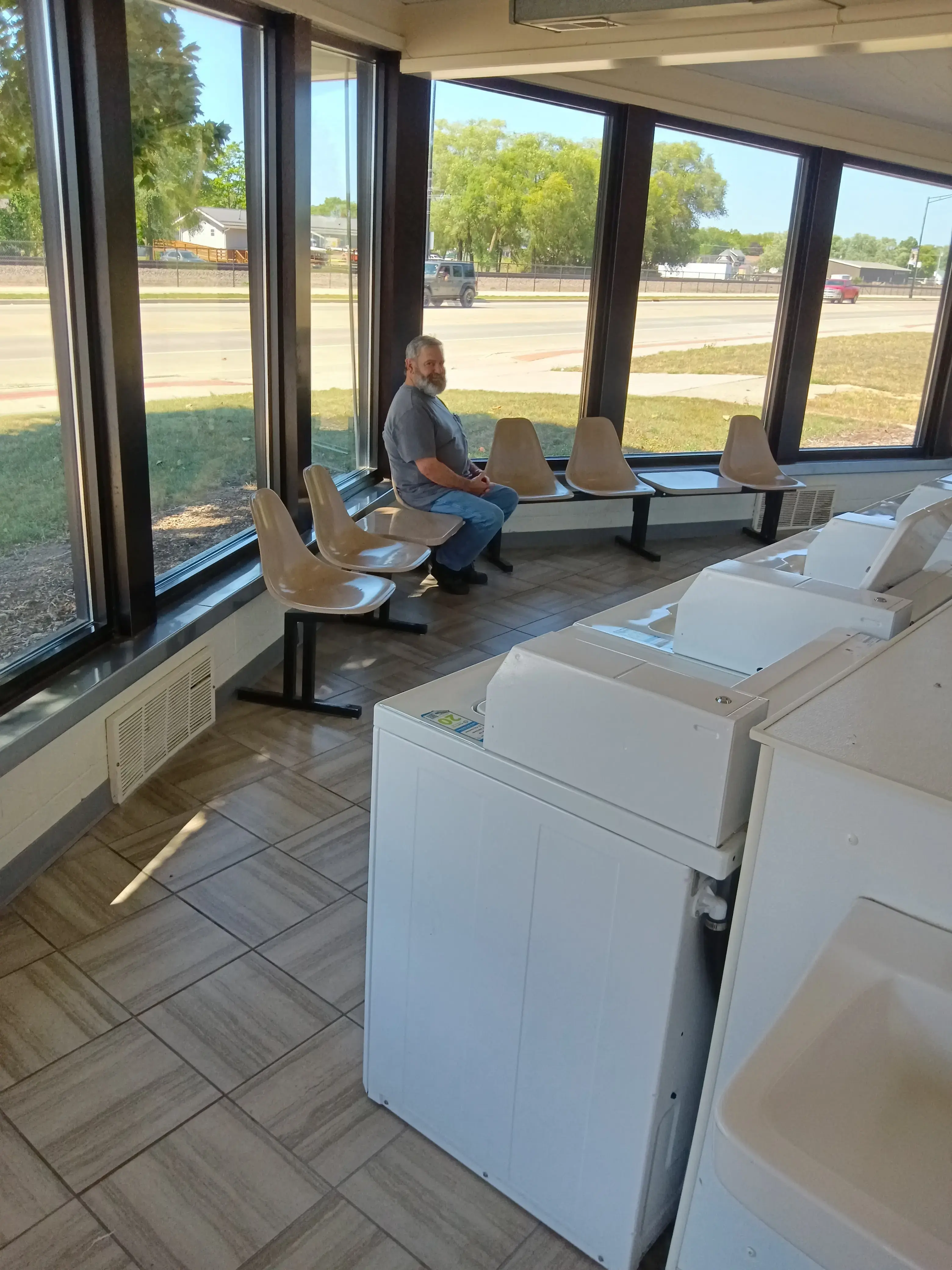 Excalibur Laundries Inc thumbnail 6