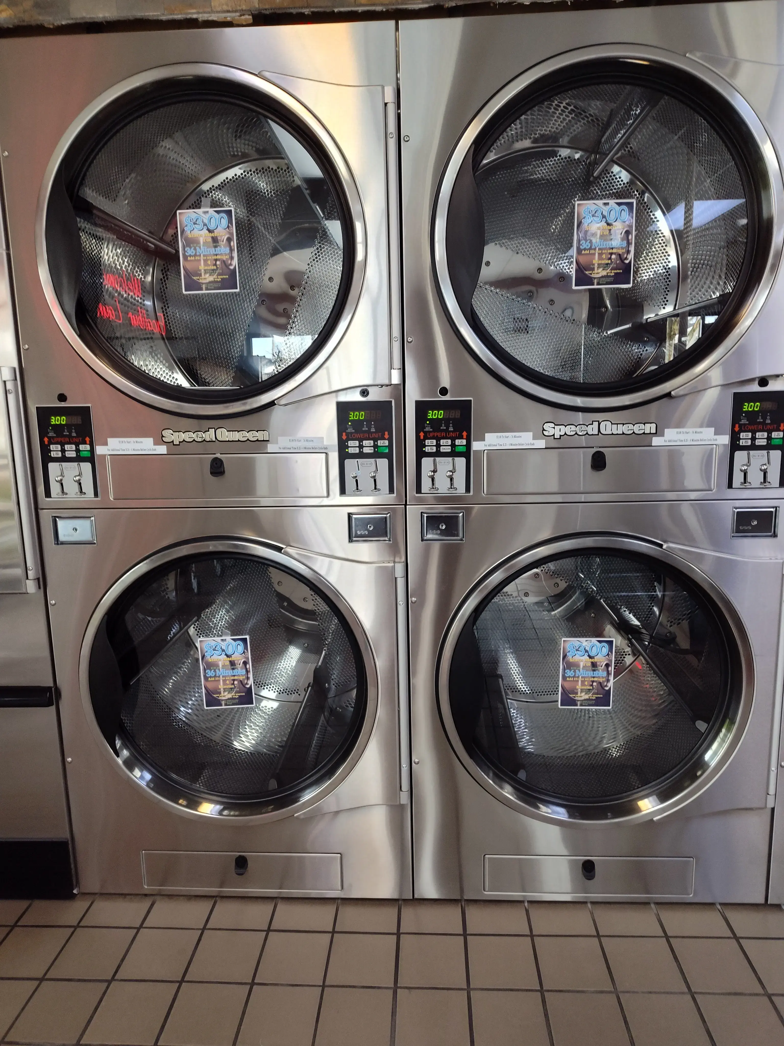 Excalibur Laundromat thumbnail 13