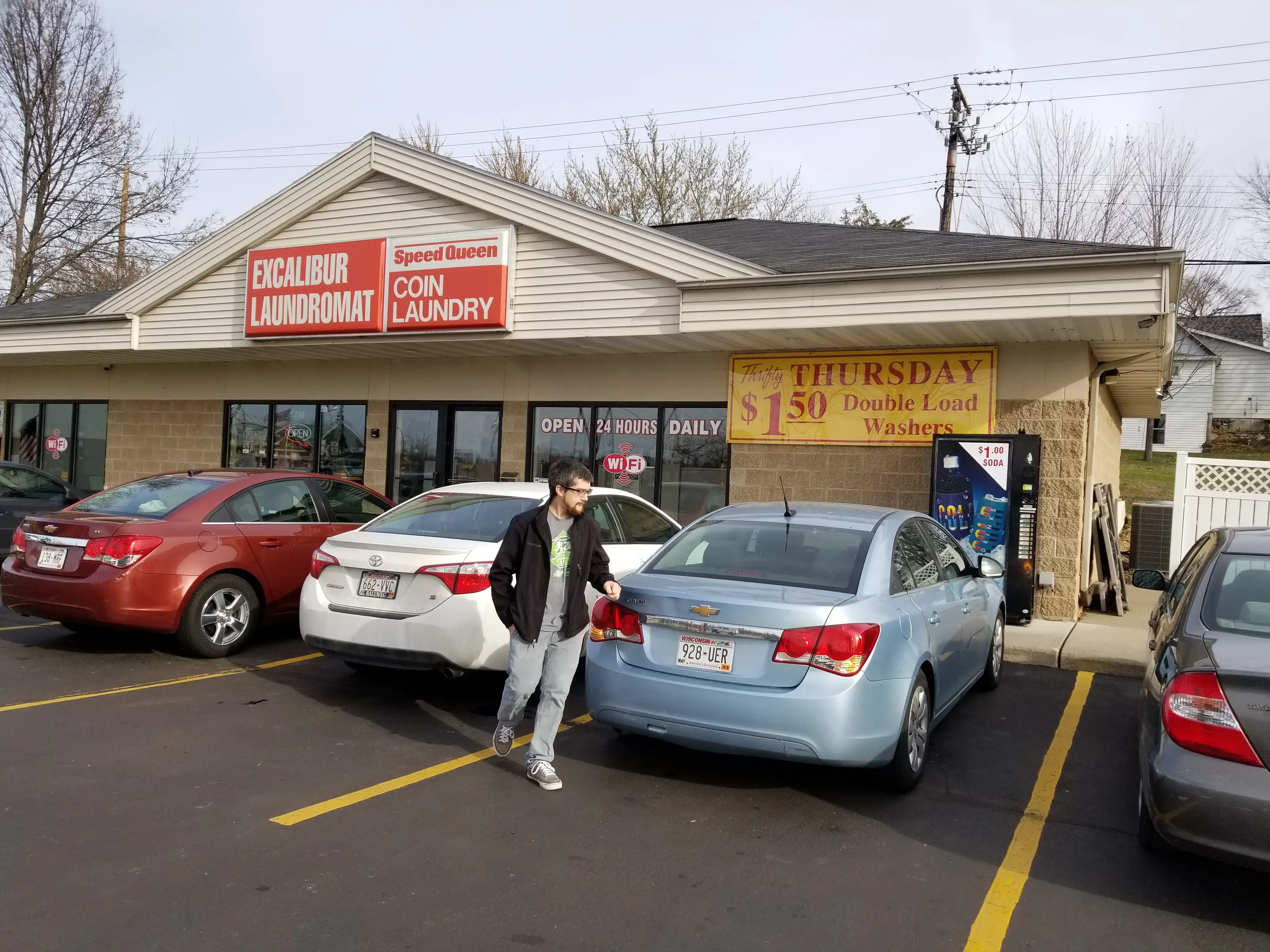 Excalibur Laundromat thumbnail 7