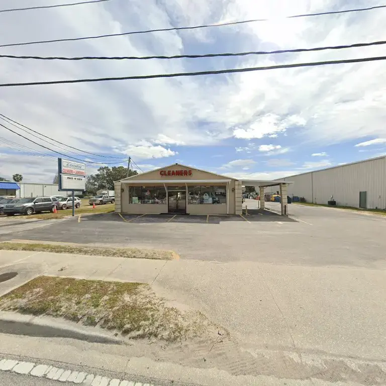 Executive Cleaners & Launderer - Image 1