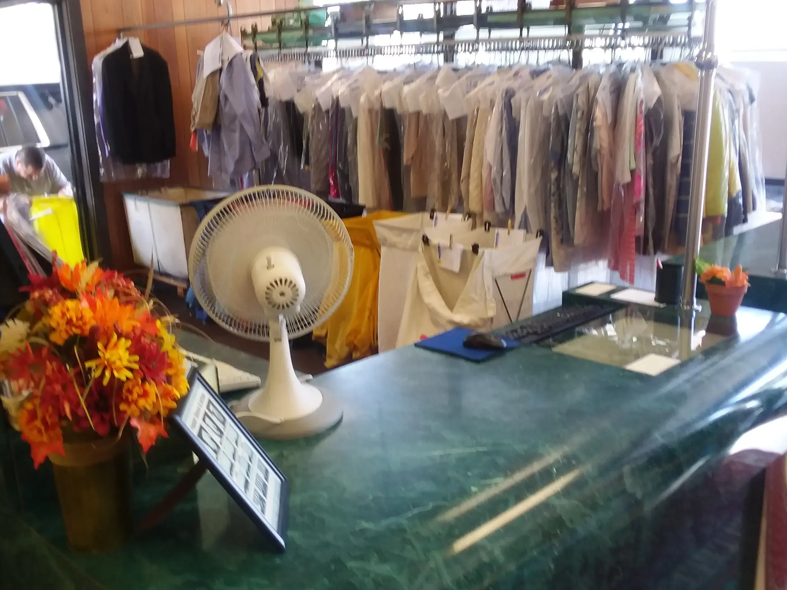 Executive Cleaners-Launderers thumbnail 10