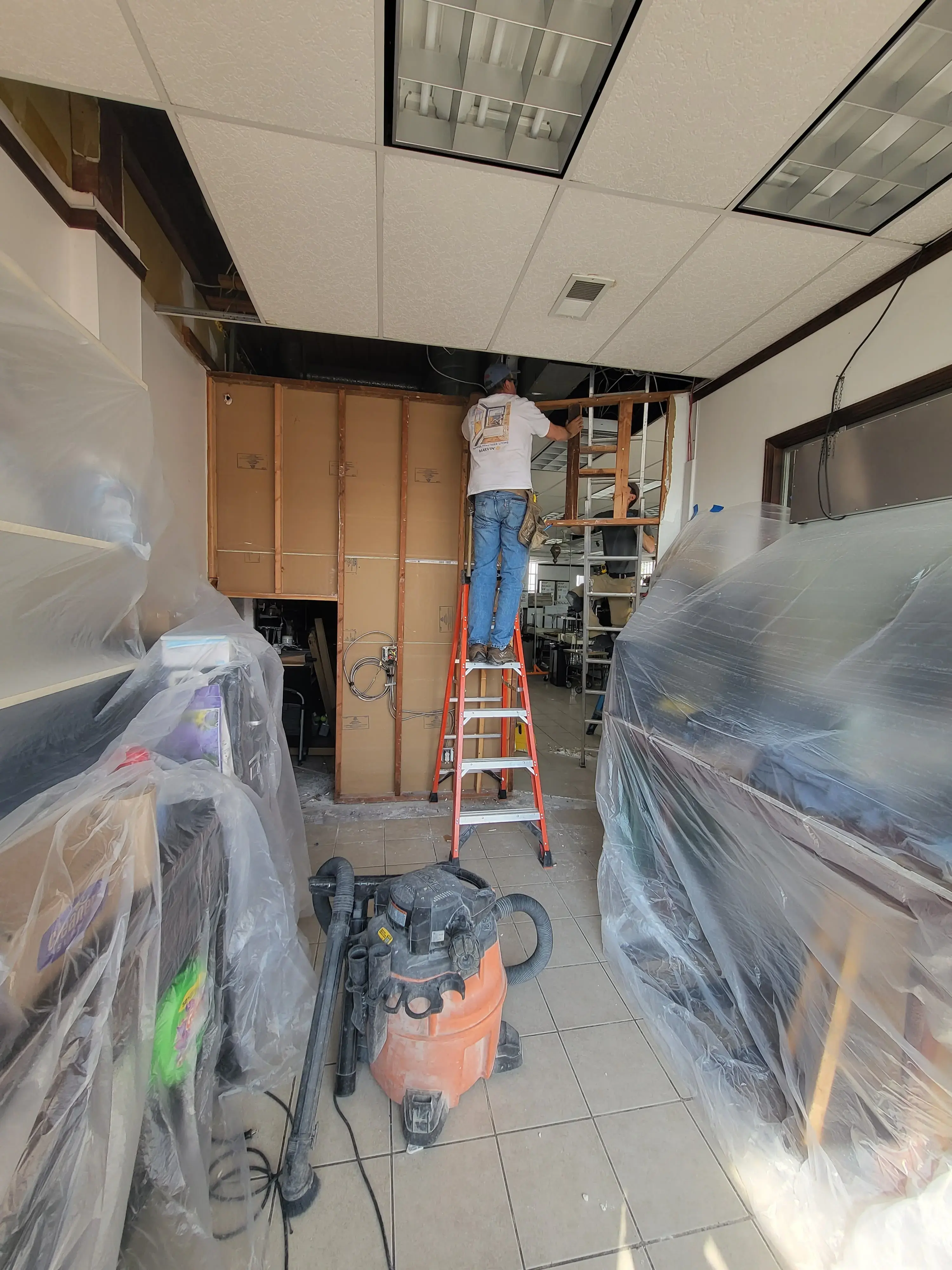 Expo Laundromat & Dry Cleaning - Norwalk - Image 4