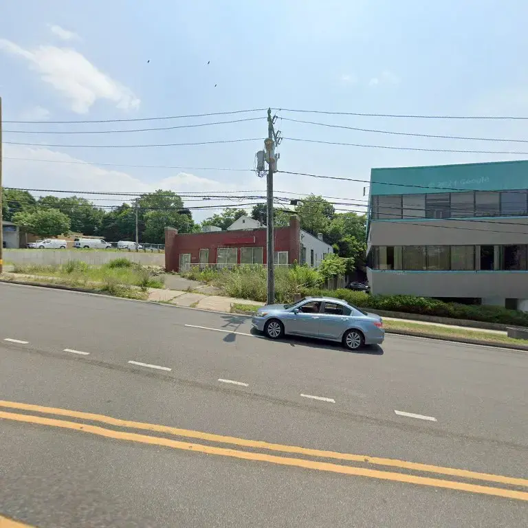 Expo Laundromat & Dry Cleaning - Stamford thumbnail 4