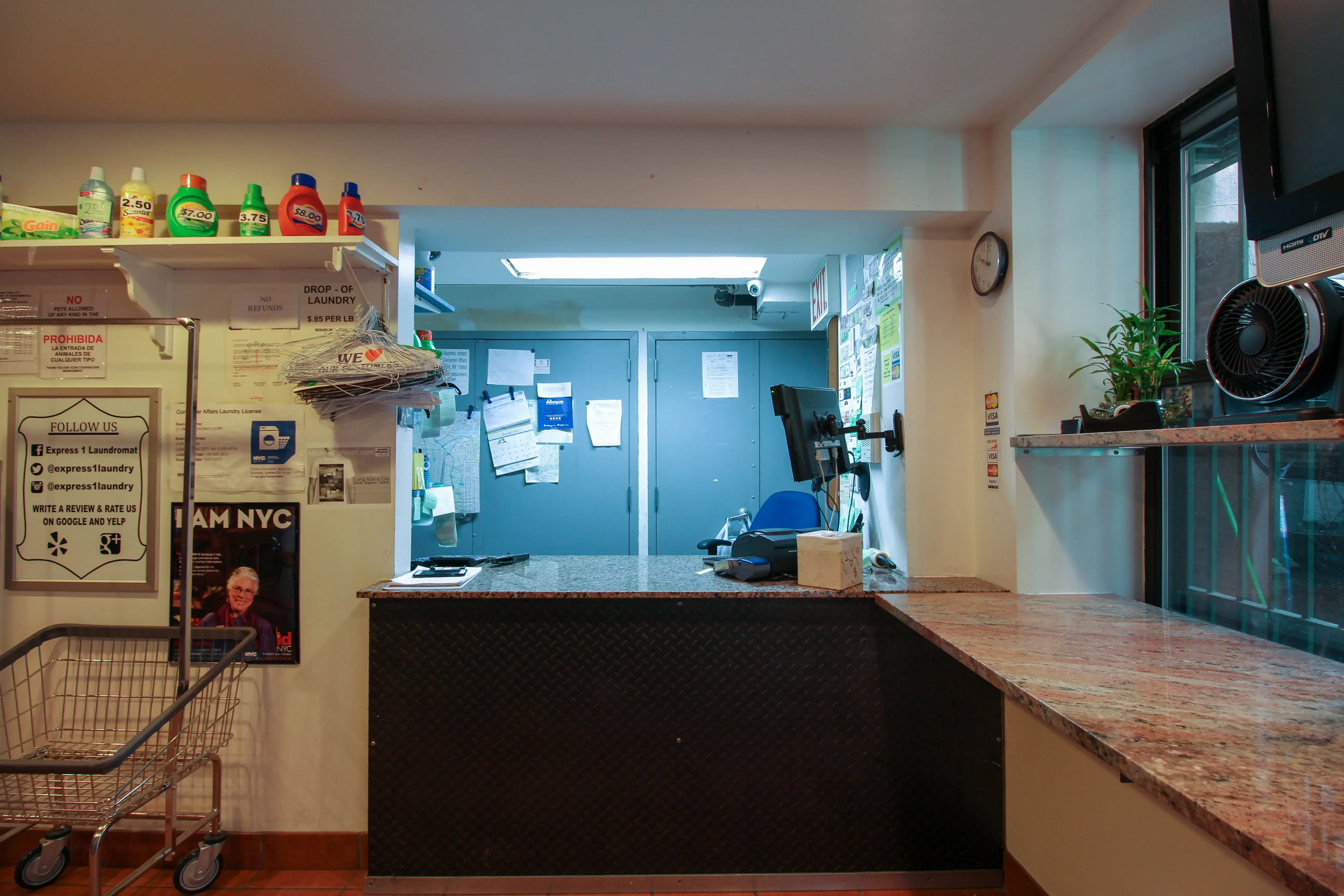 Express 1 Laundromat - Image 3