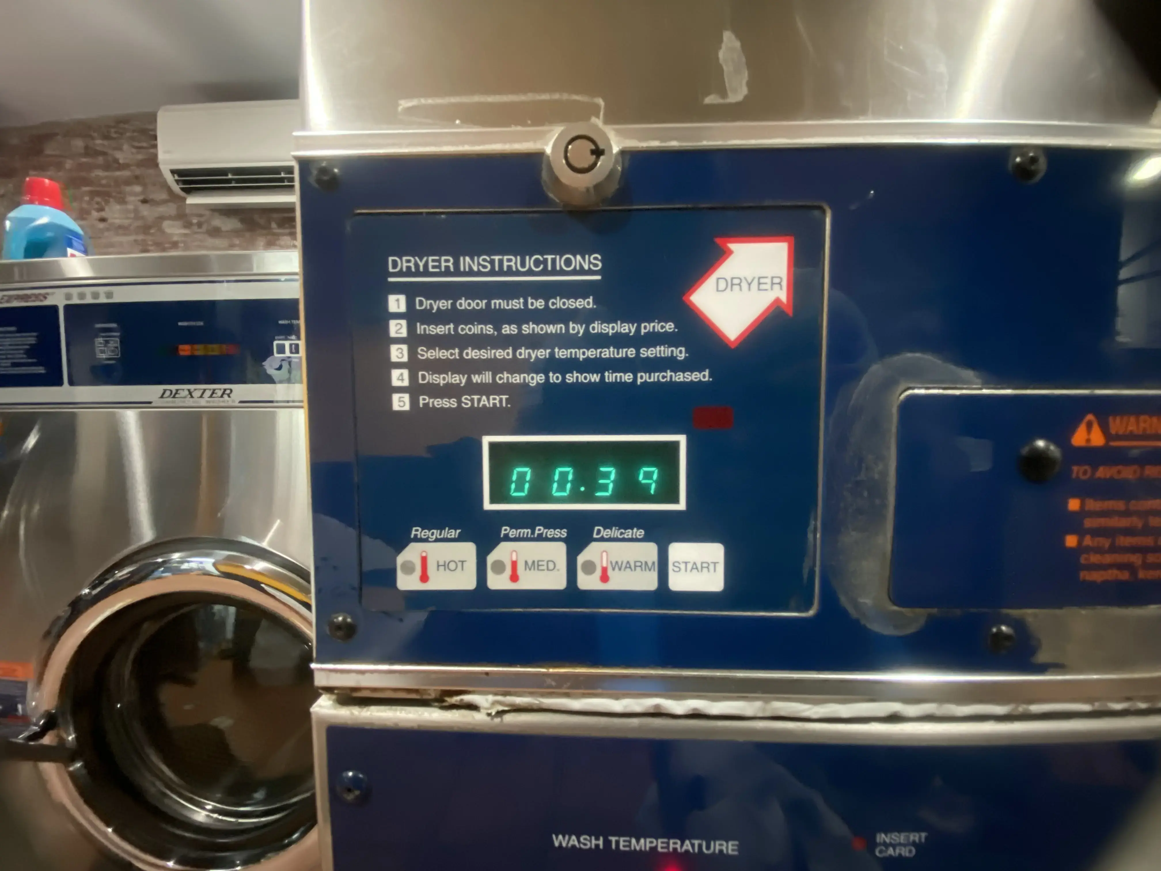 Express 1 Laundromat - Image 12