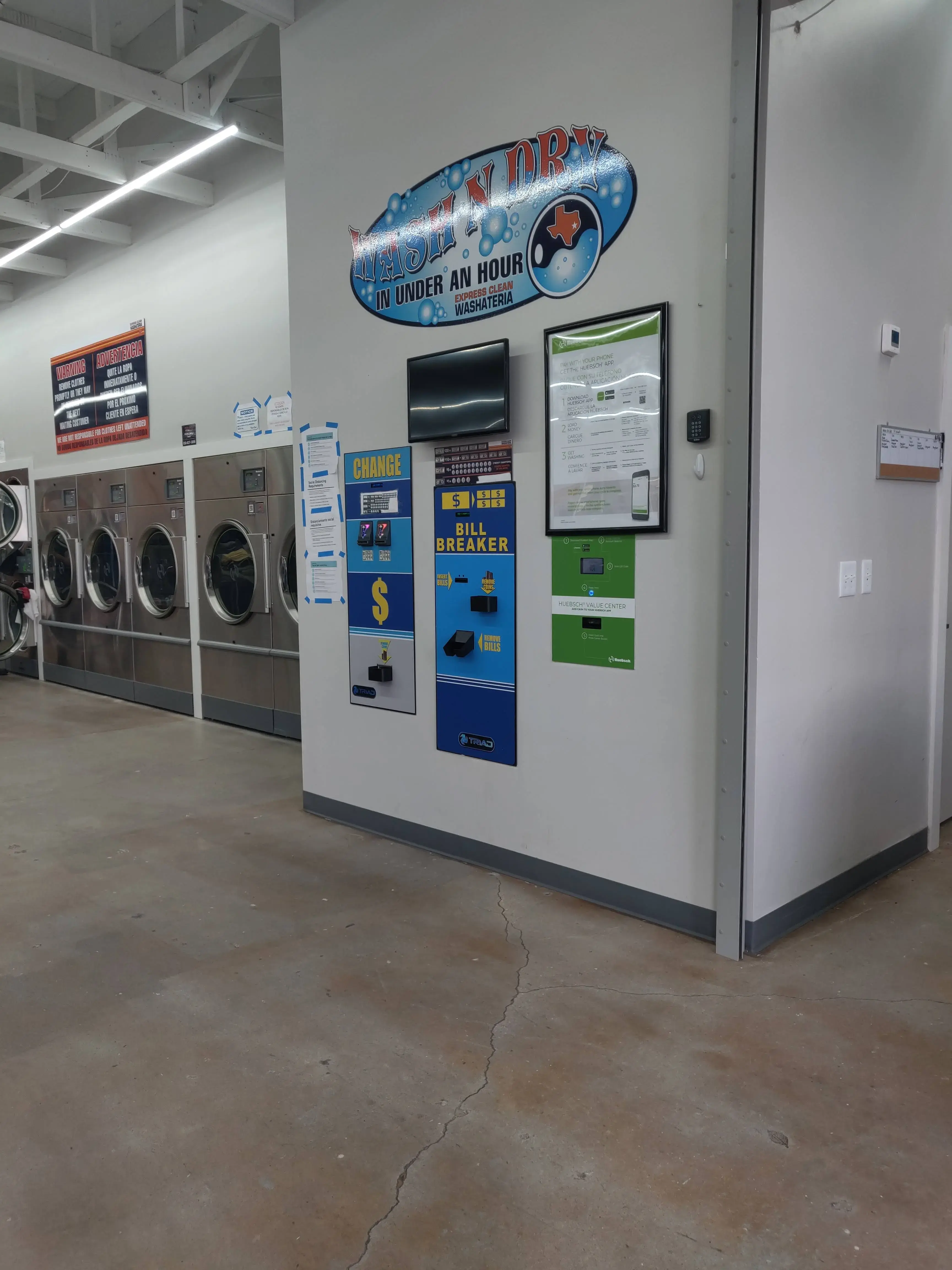 Express Clean Washateria - Image 16