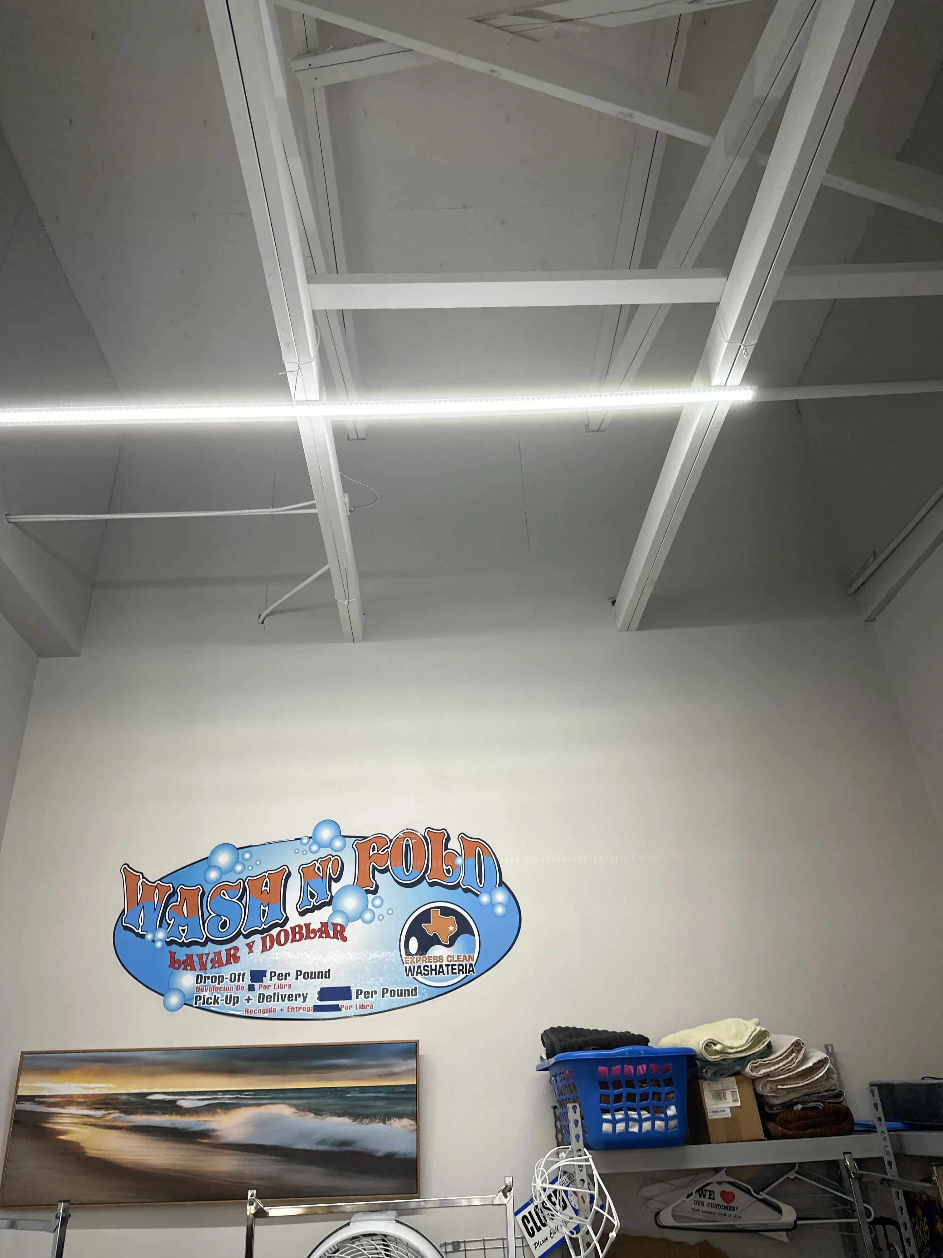 Express Clean Washateria - Image 5