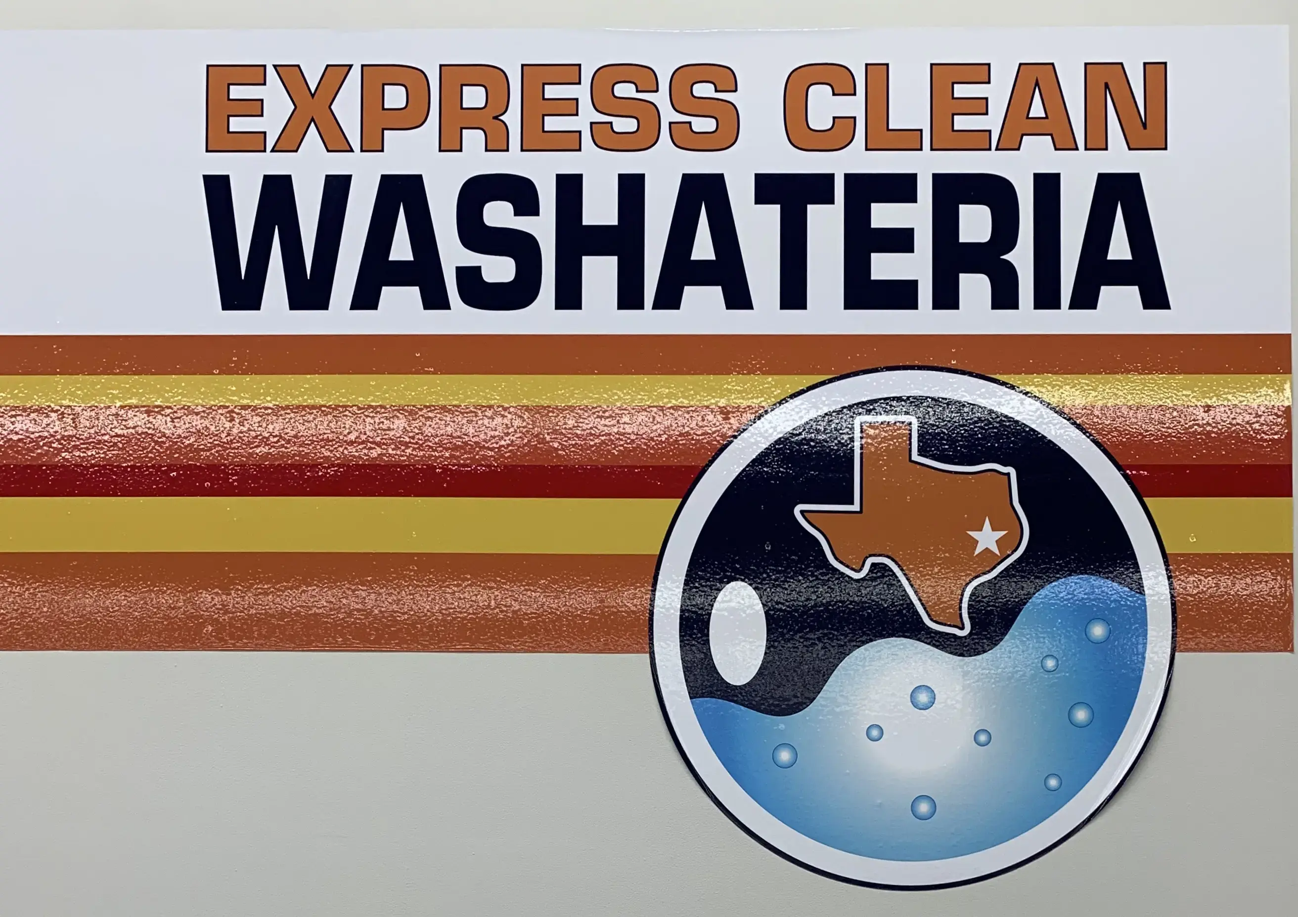 Express Clean Washateria - Image 15