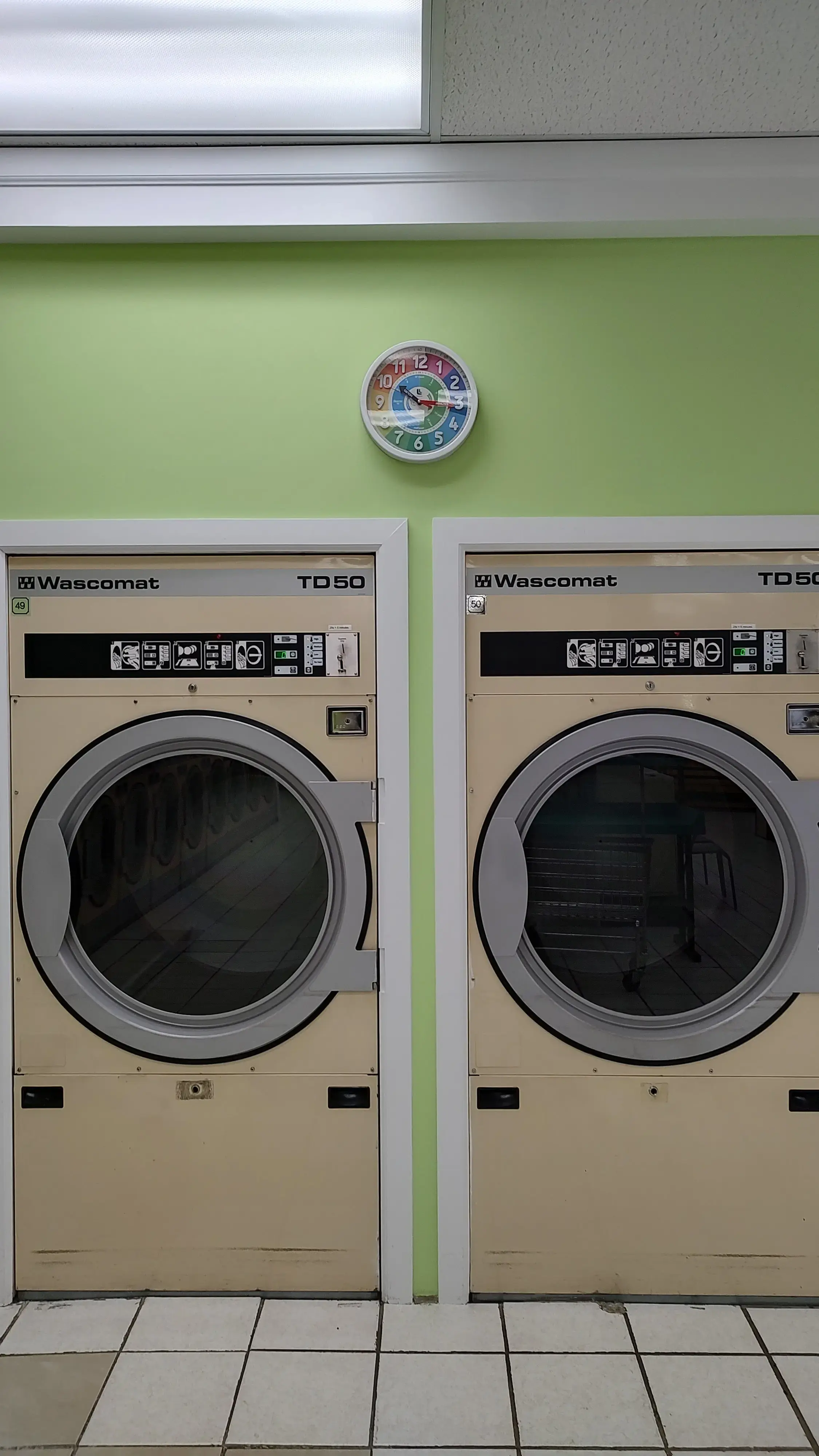 Express Coin Laundromat thumbnail 5