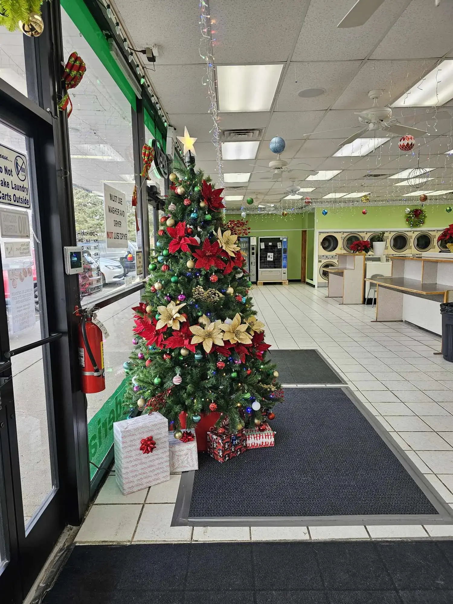 Express Coin Laundromat - Image 2