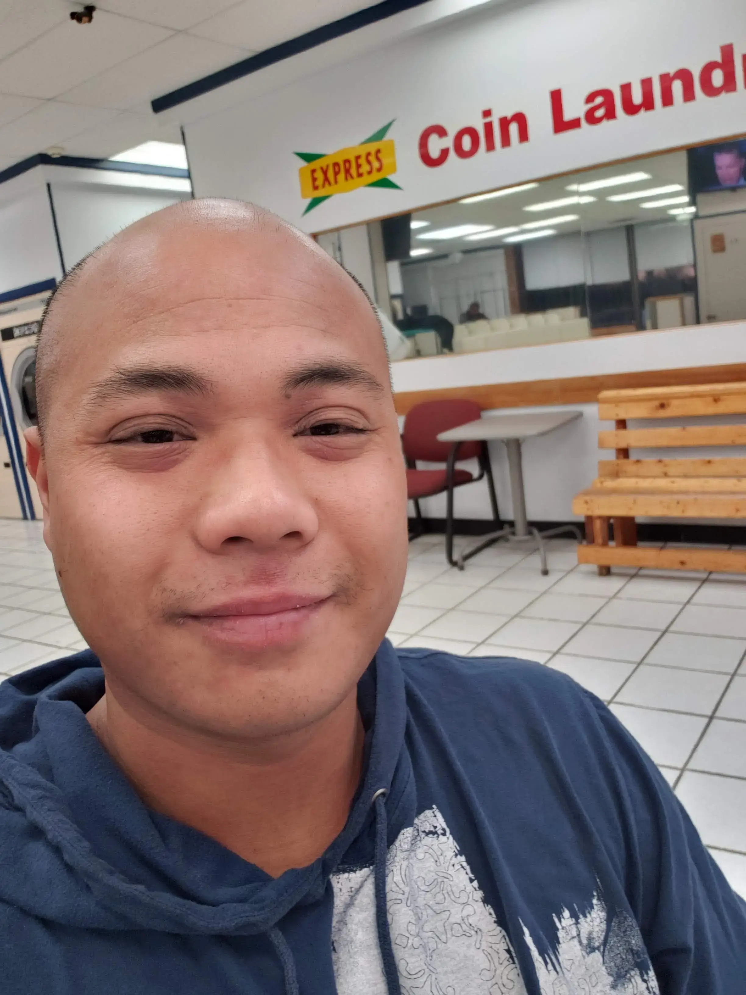 Express Coin Laundromat thumbnail 10