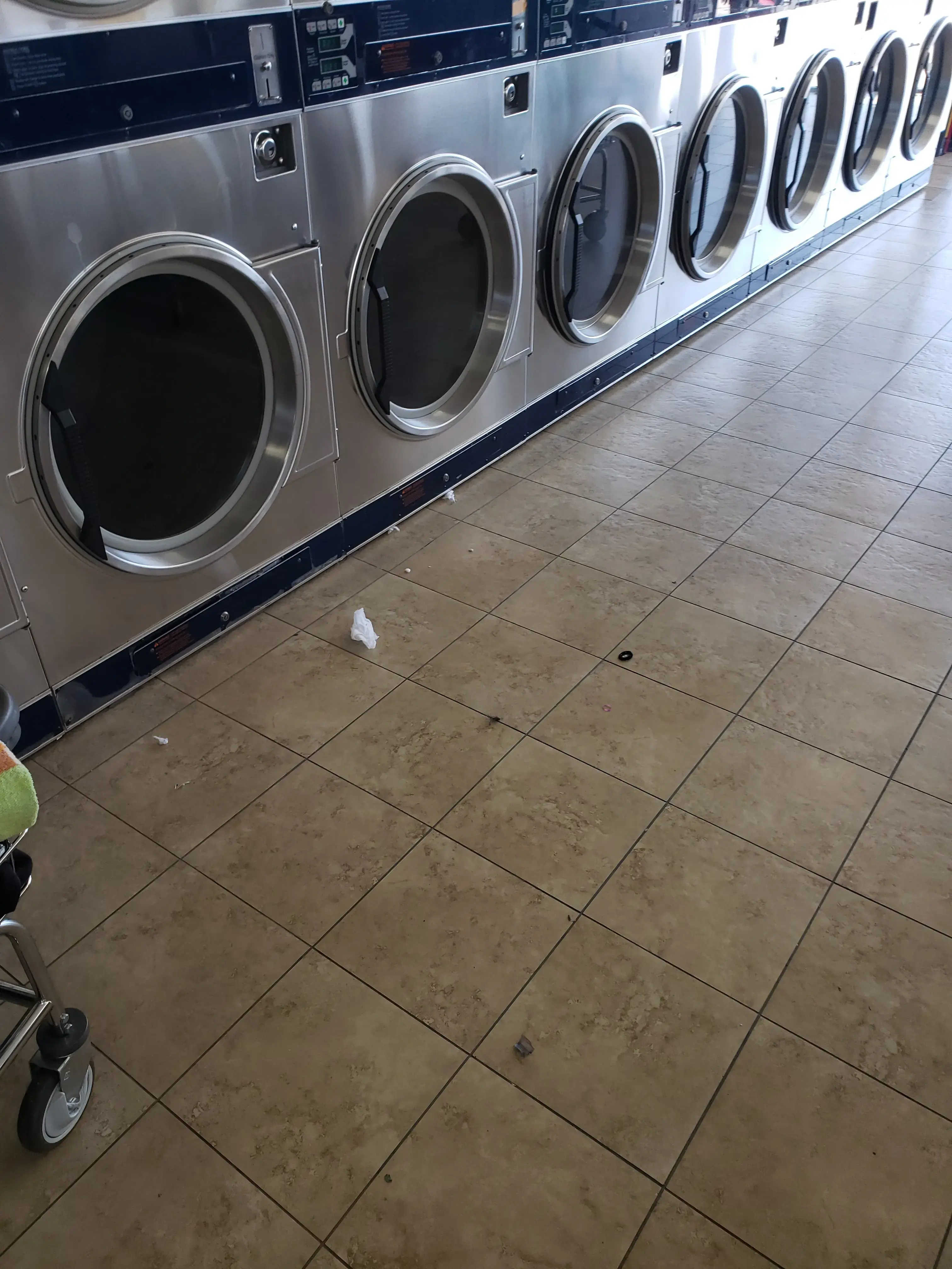 Express Coin Laundry thumbnail 5