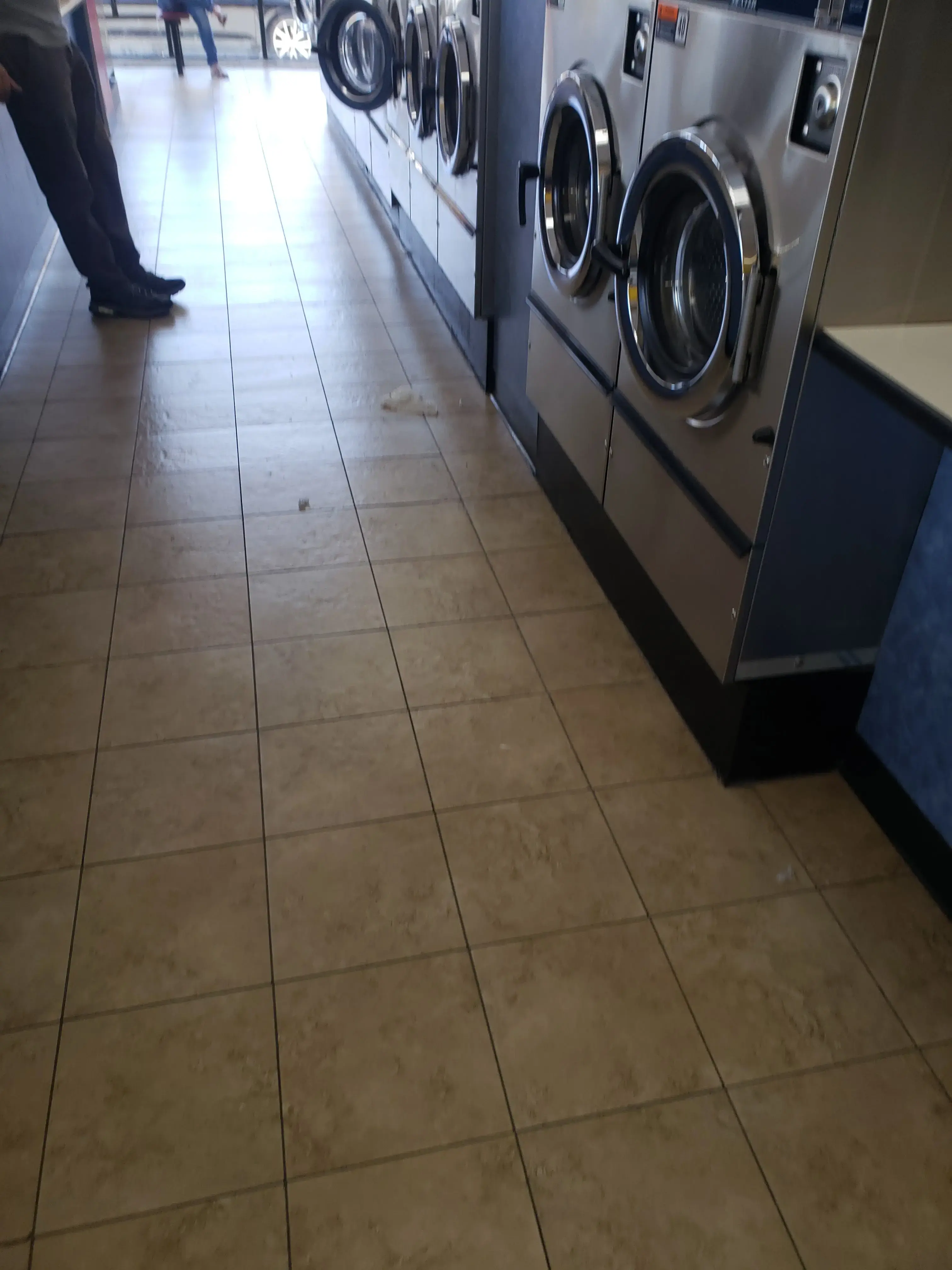 Express Coin Laundry thumbnail 6