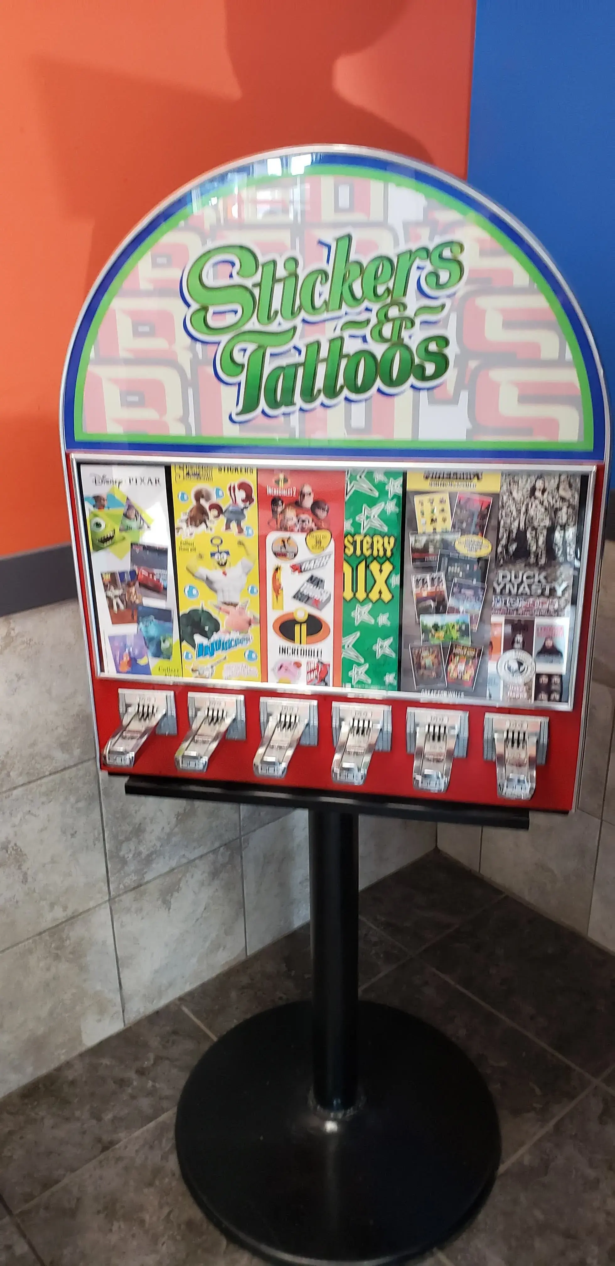 Express Coin Laundry - Image 11