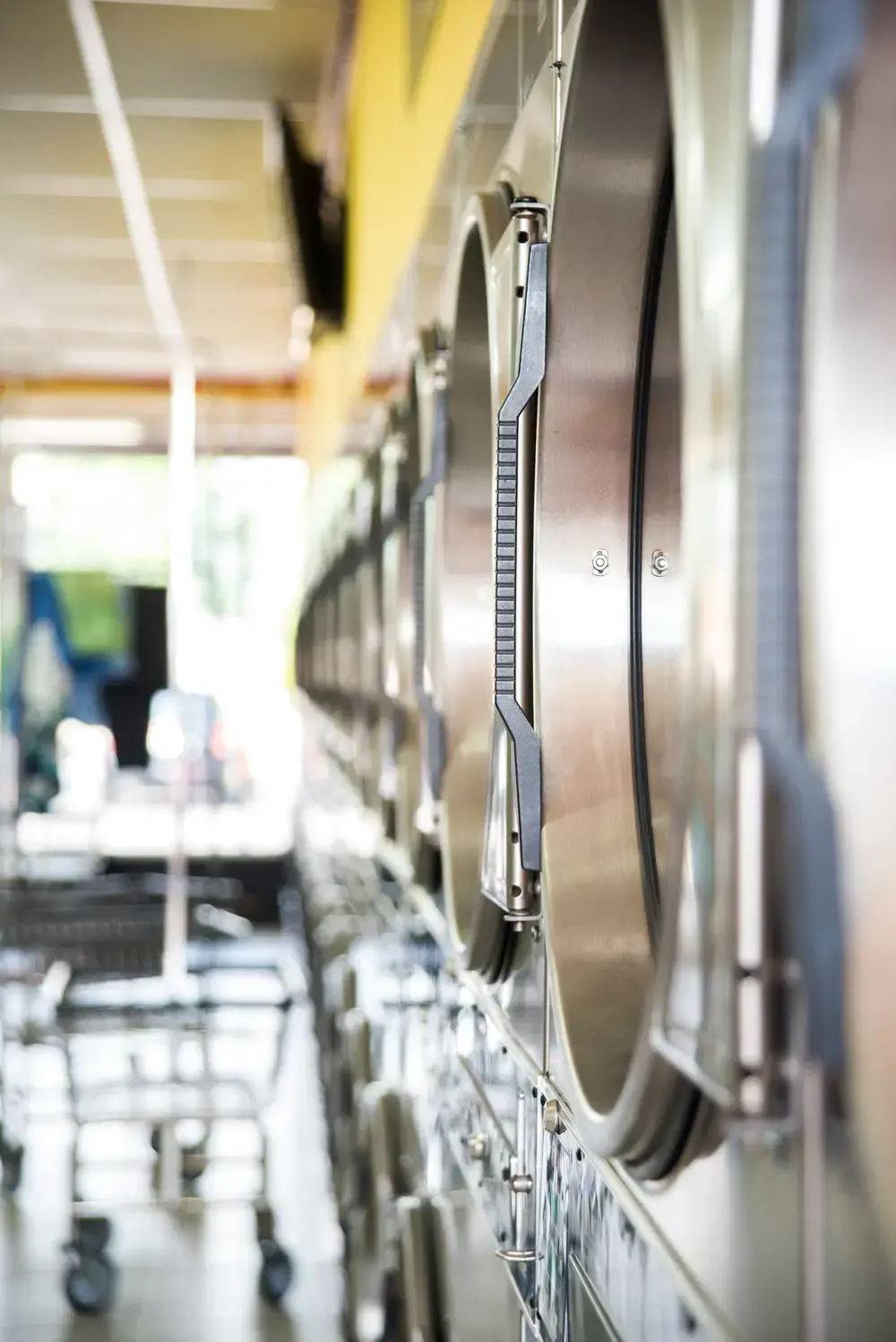 Express Coin Laundry - Image 11