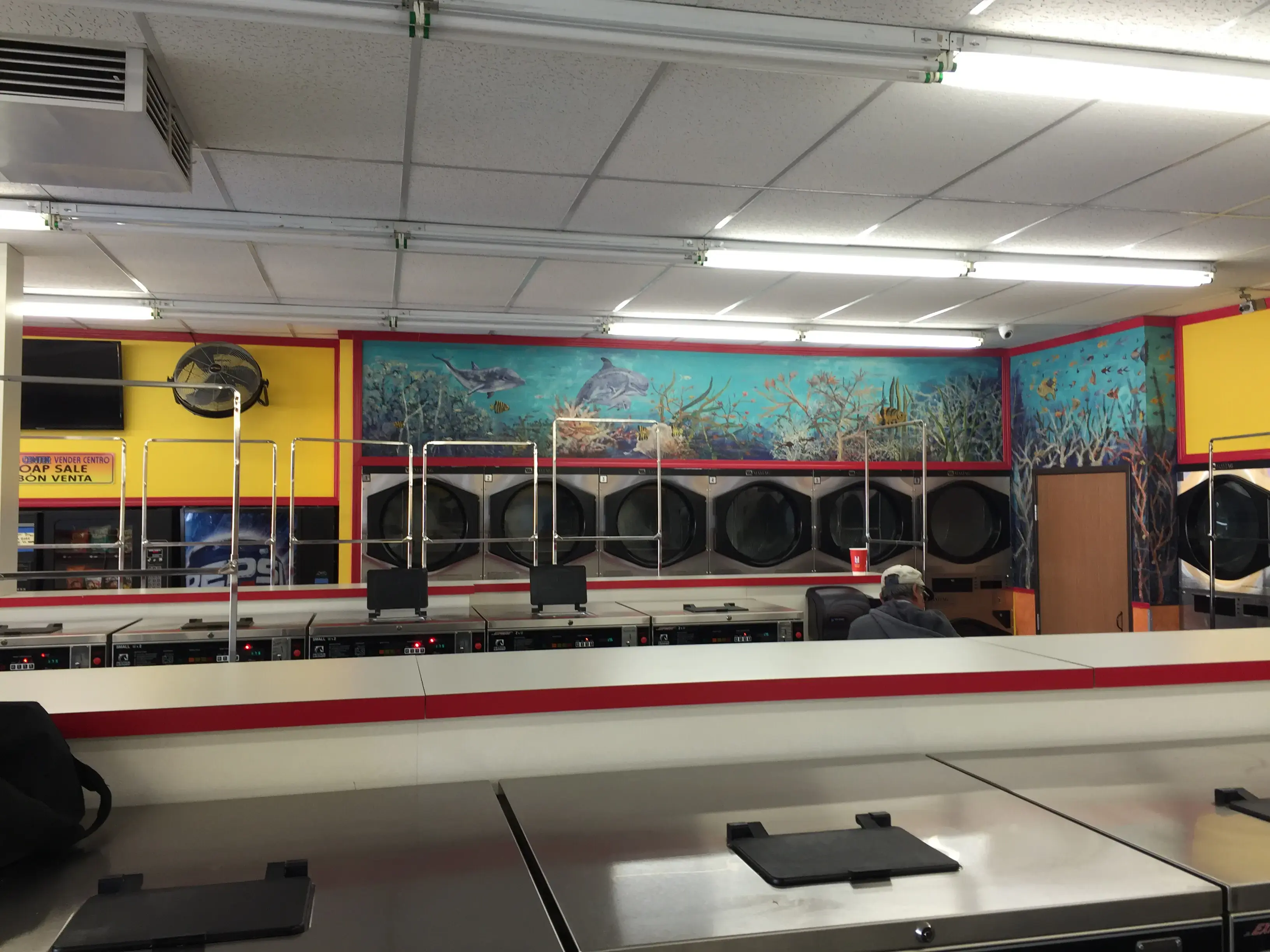 Express Coin Laundry - Image 2