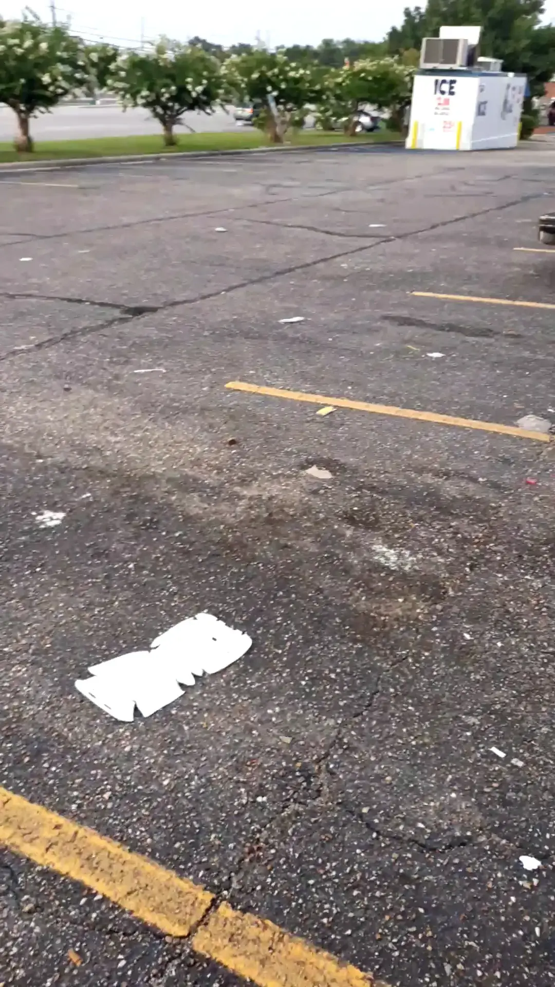 Express Coin Laundry thumbnail 9