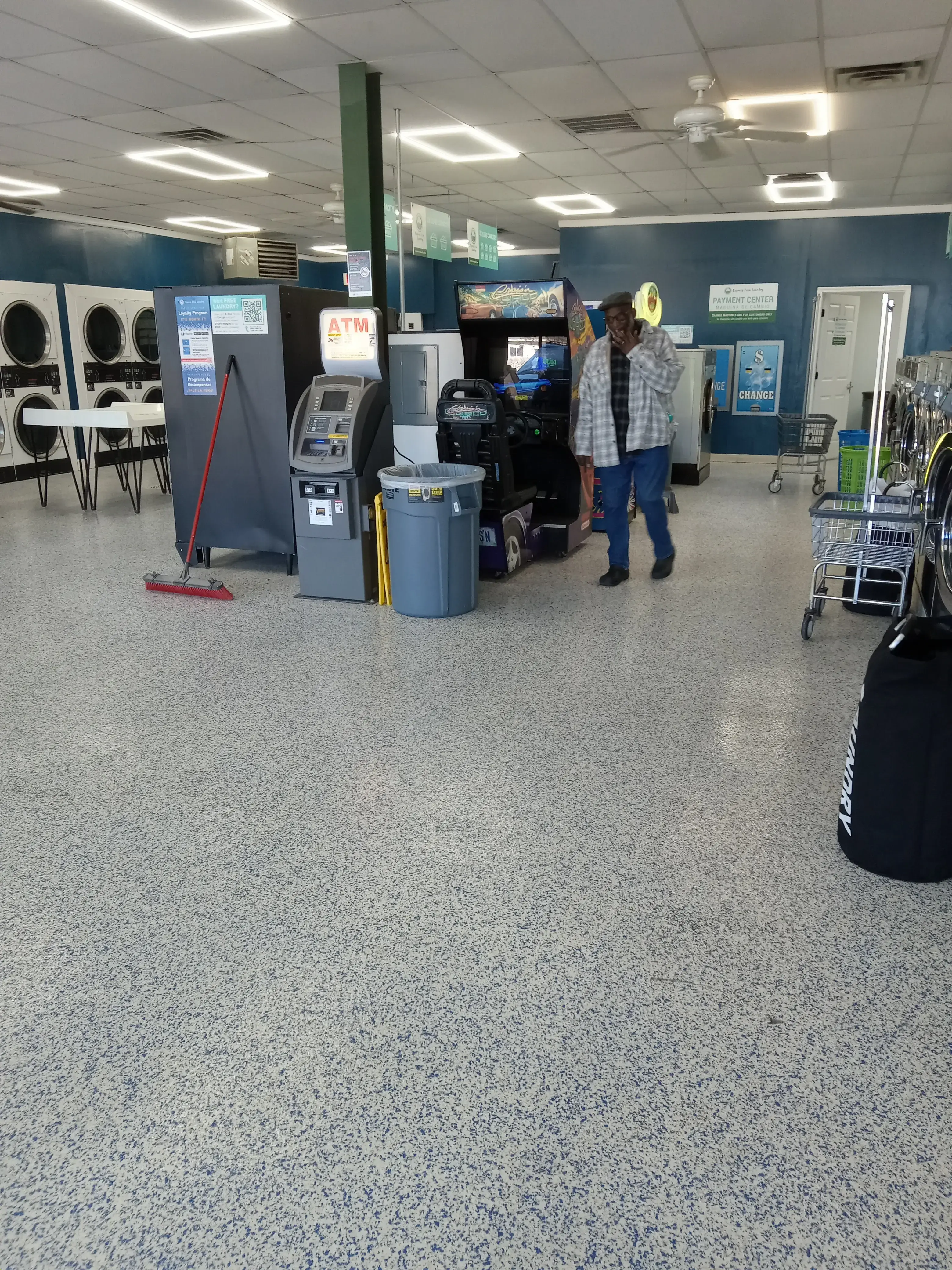 Express Coin Laundry thumbnail 5