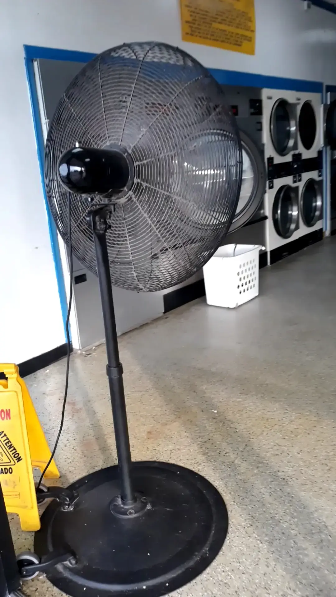 Express Coin Laundry thumbnail 14