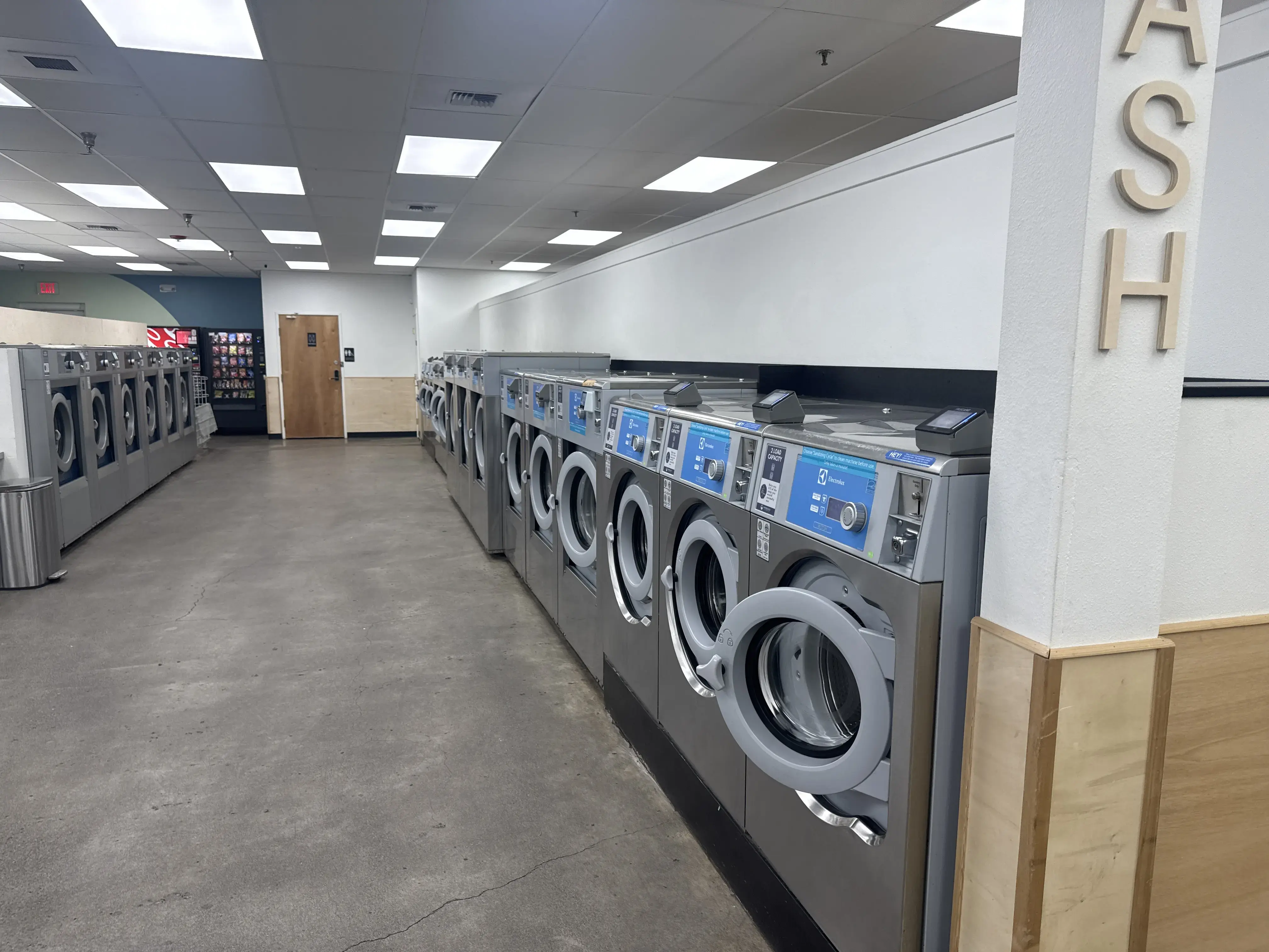 Express Eco Laundromat thumbnail 3