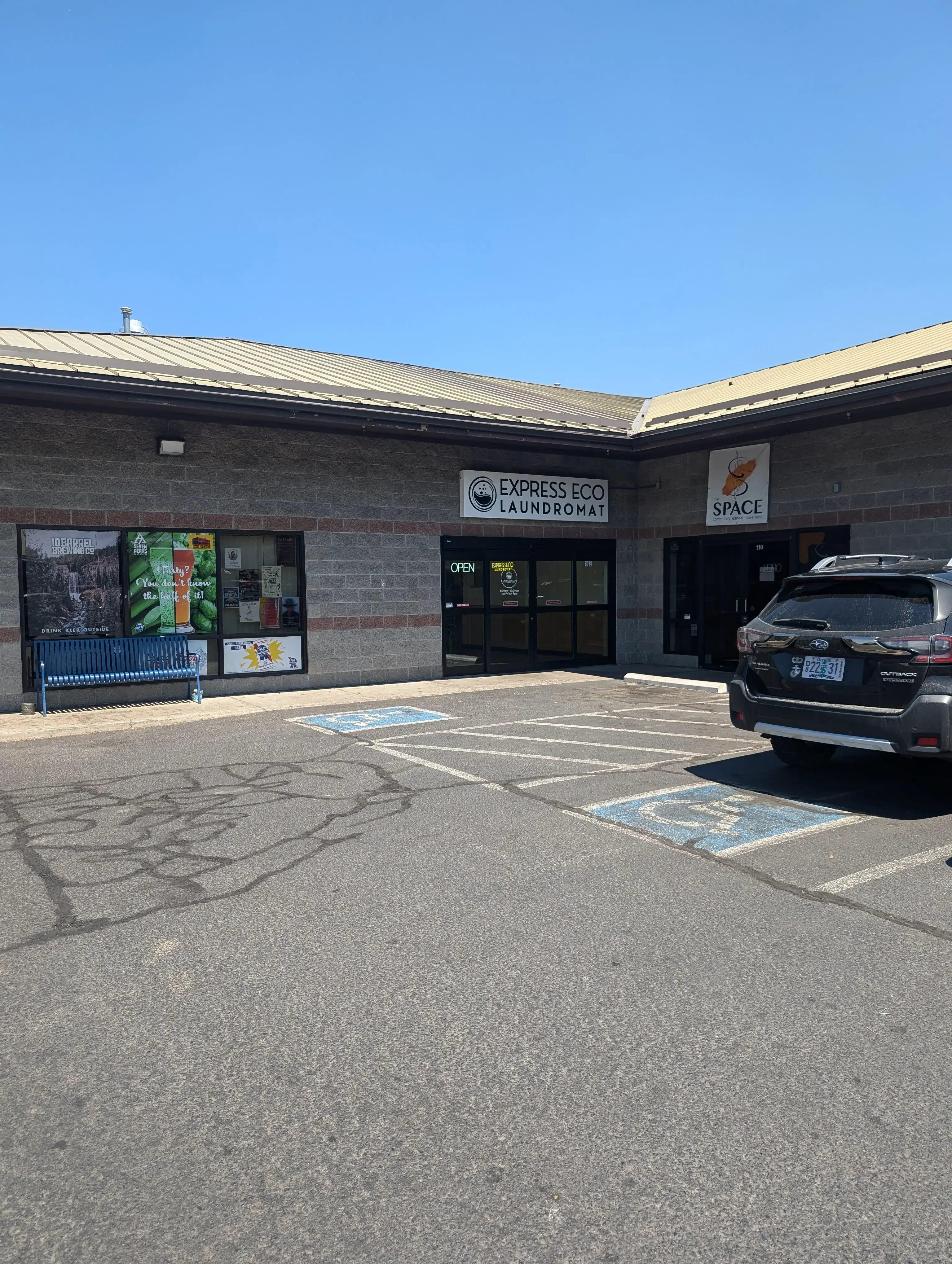 Express Eco Laundromat thumbnail 17