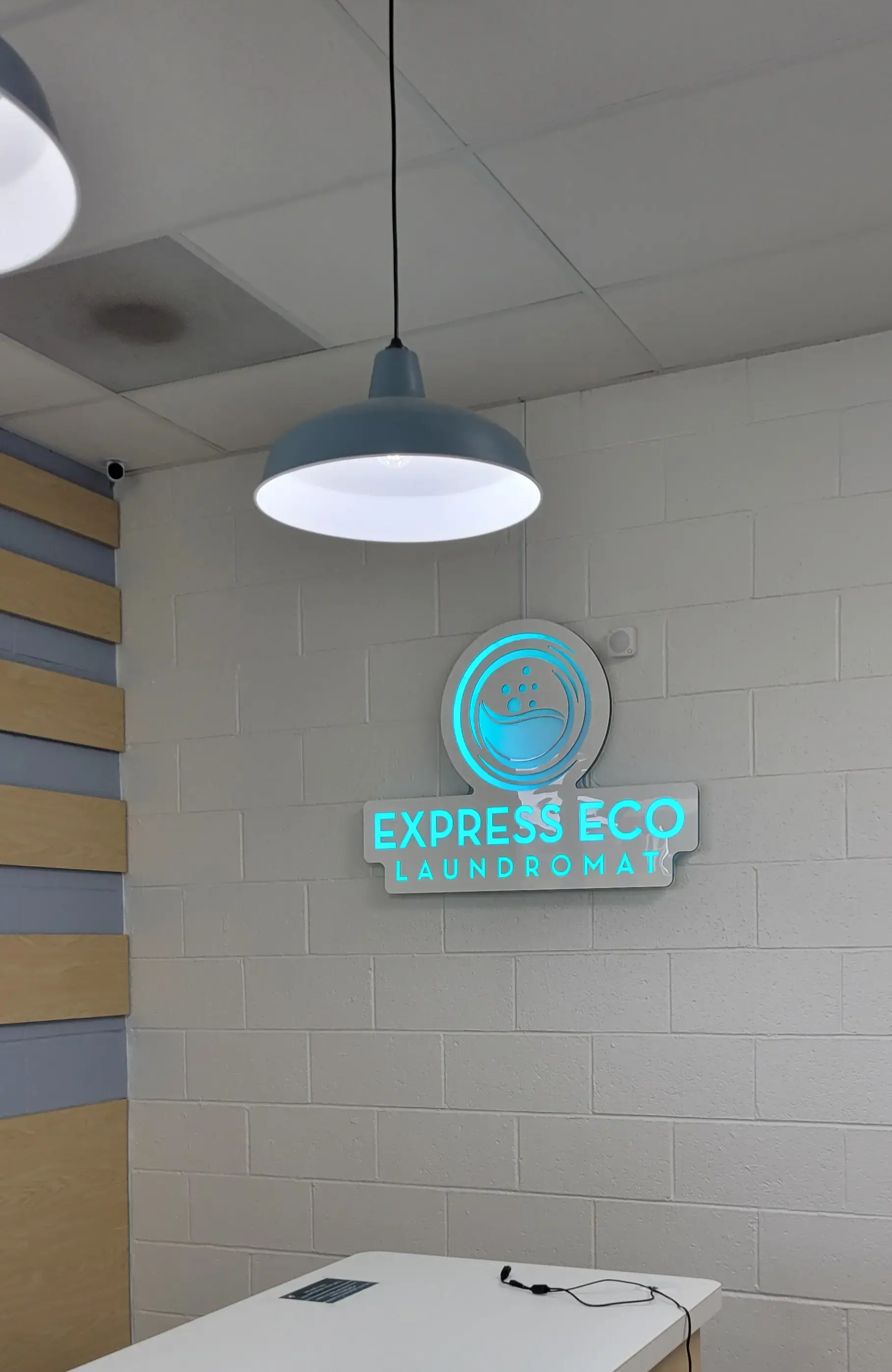 Express Eco Laundromat thumbnail 16