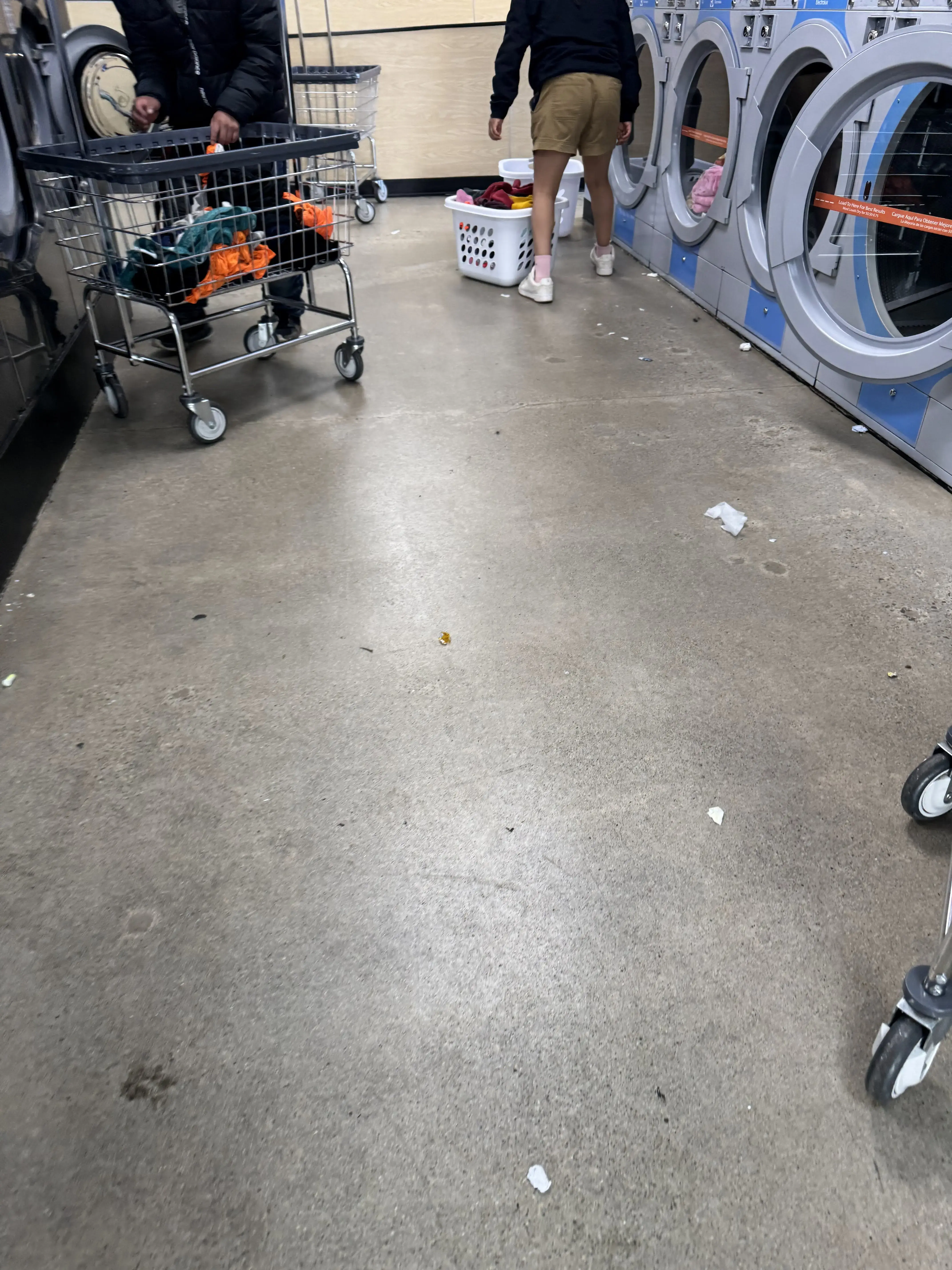 Express Eco Laundromat thumbnail 14