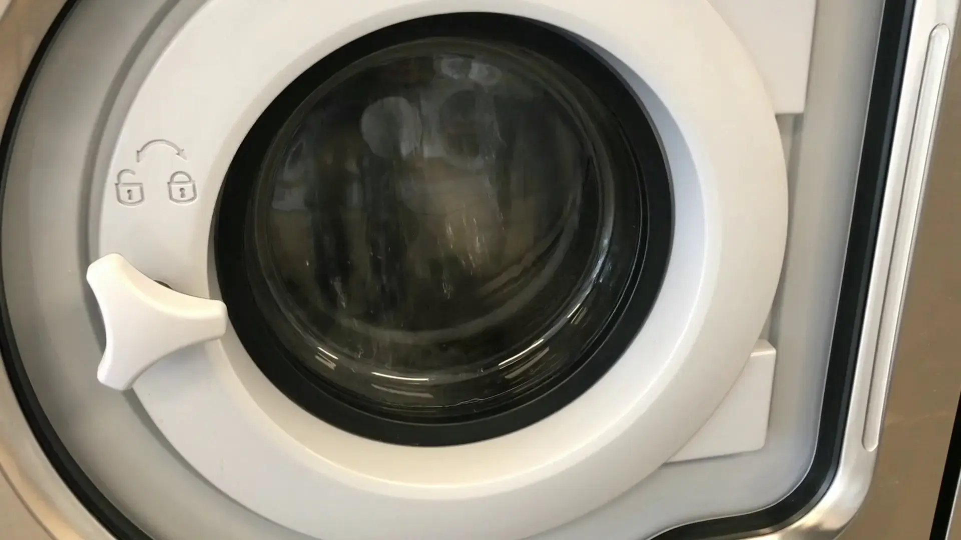 Express Eco Laundromat thumbnail 2
