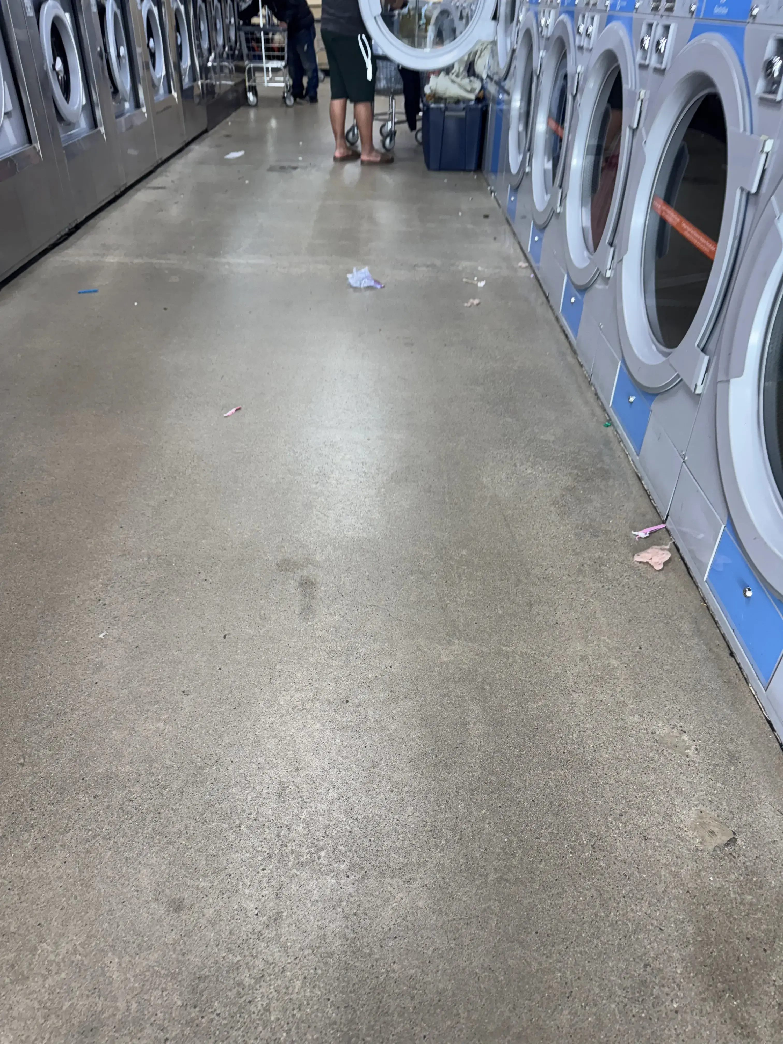 Express Eco Laundromat - Image 13