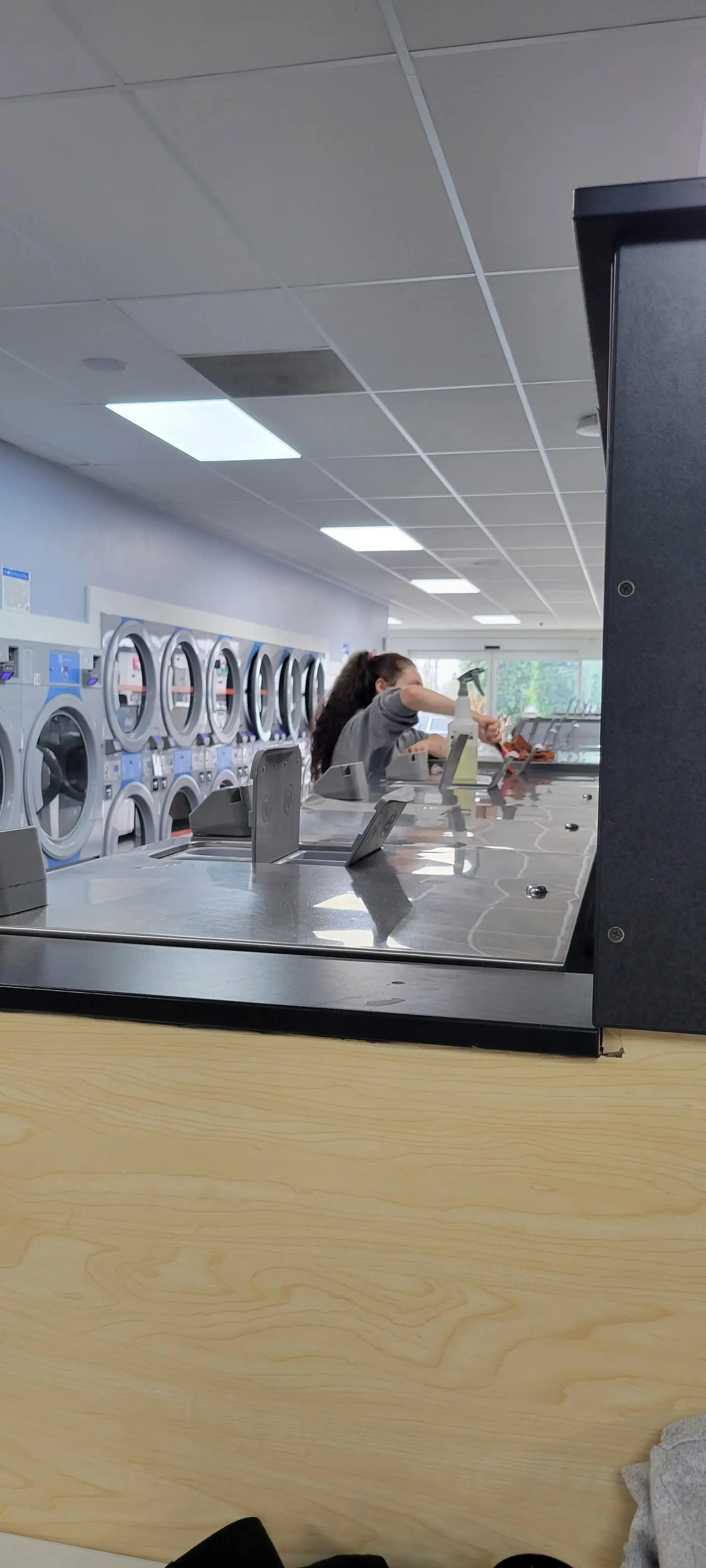 Express Eco Laundromat - Image 15