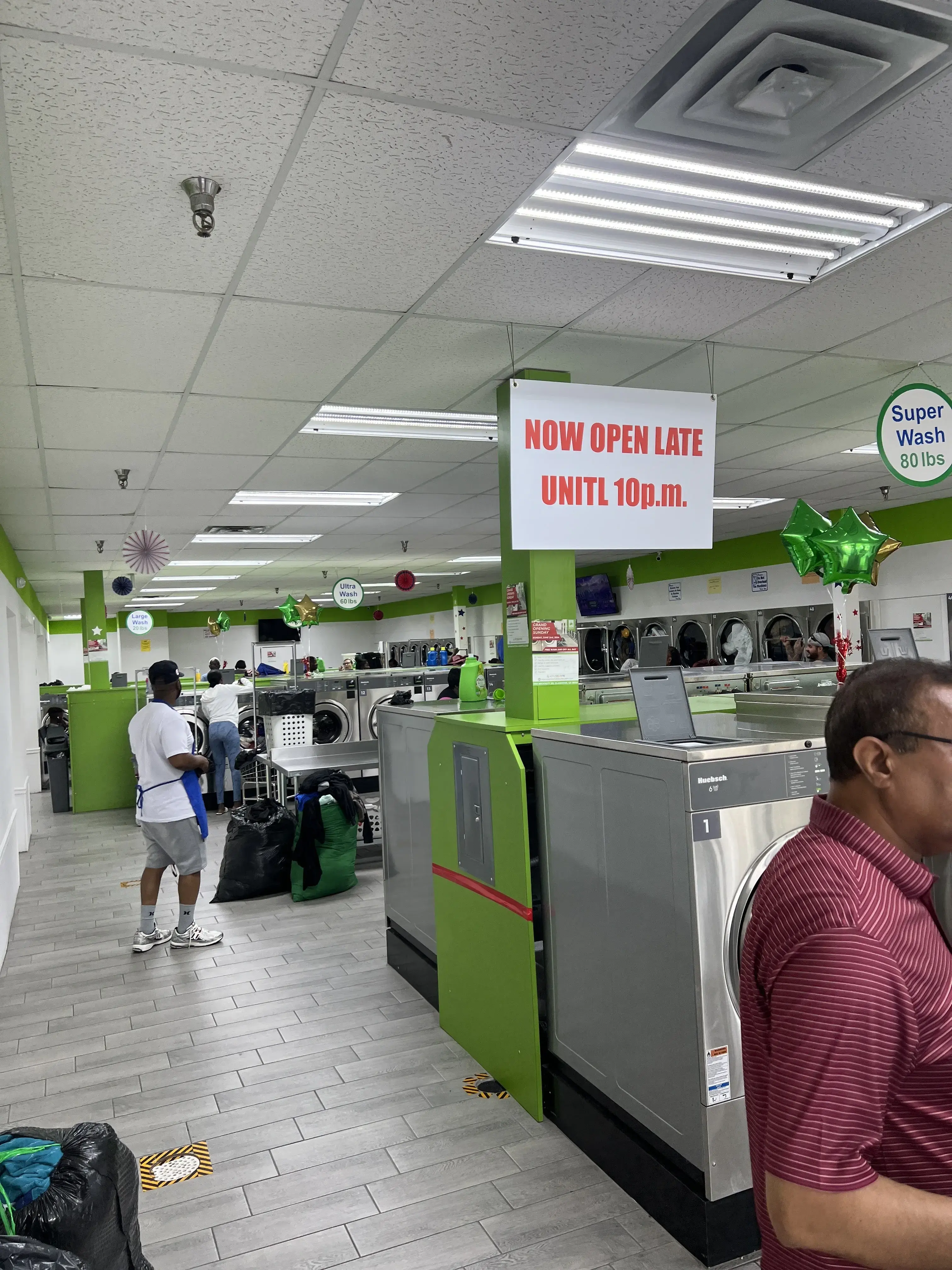 Express In & Out - Image 13