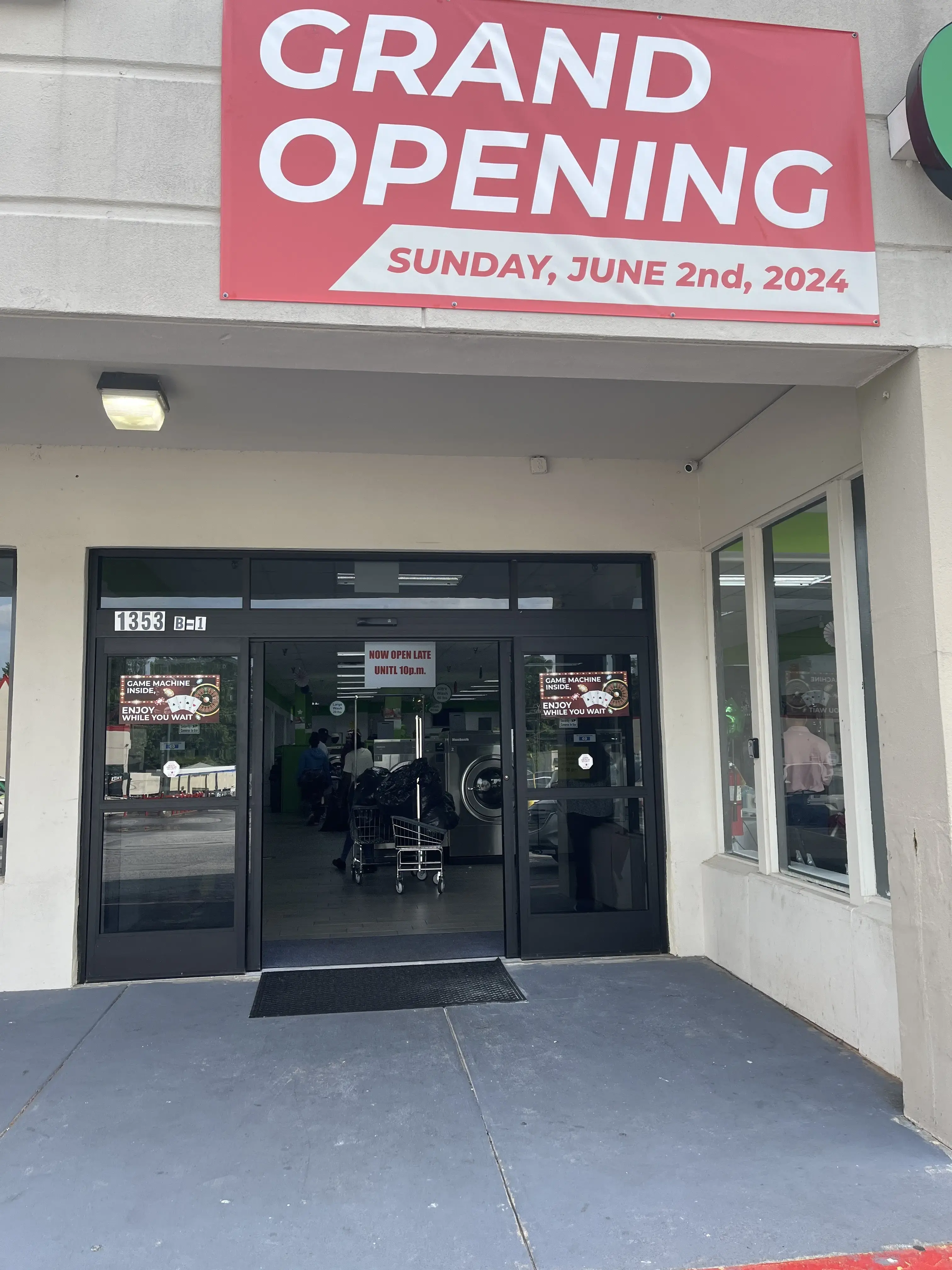 Express In & Out - Image 11