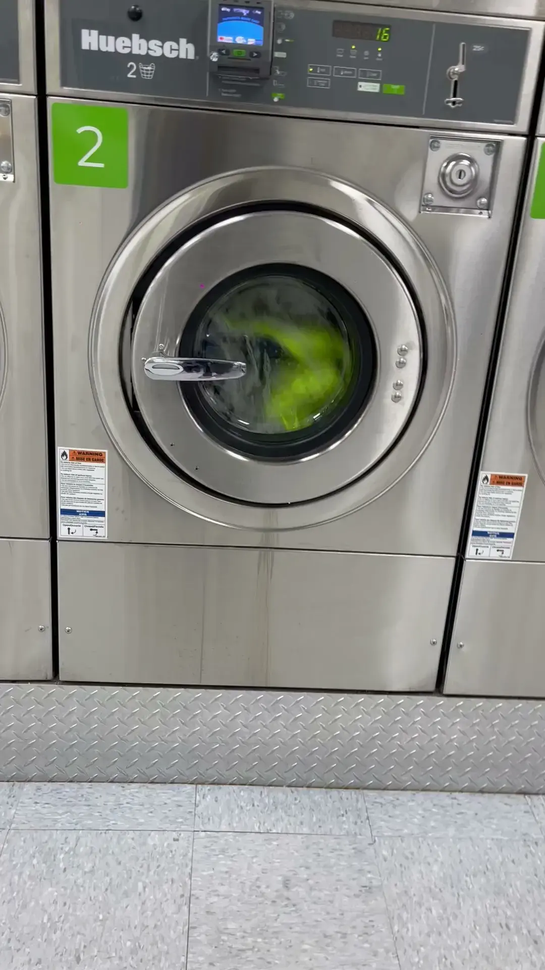 Express In & Out Laundromat thumbnail 8
