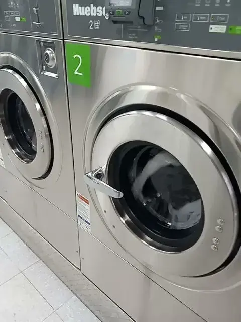 Express In & Out Laundromat - Image 20