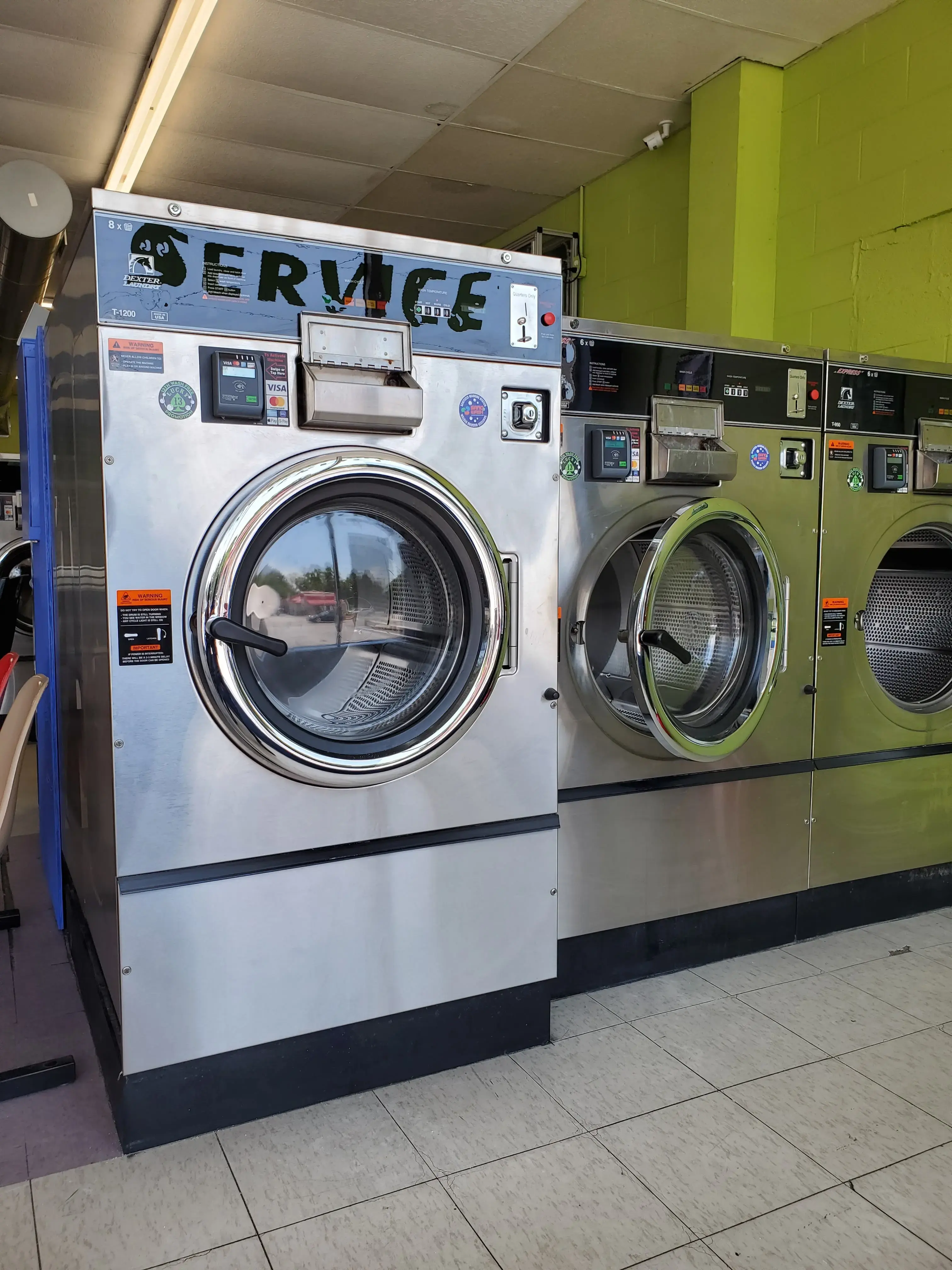 Express Laundromat - Image 9